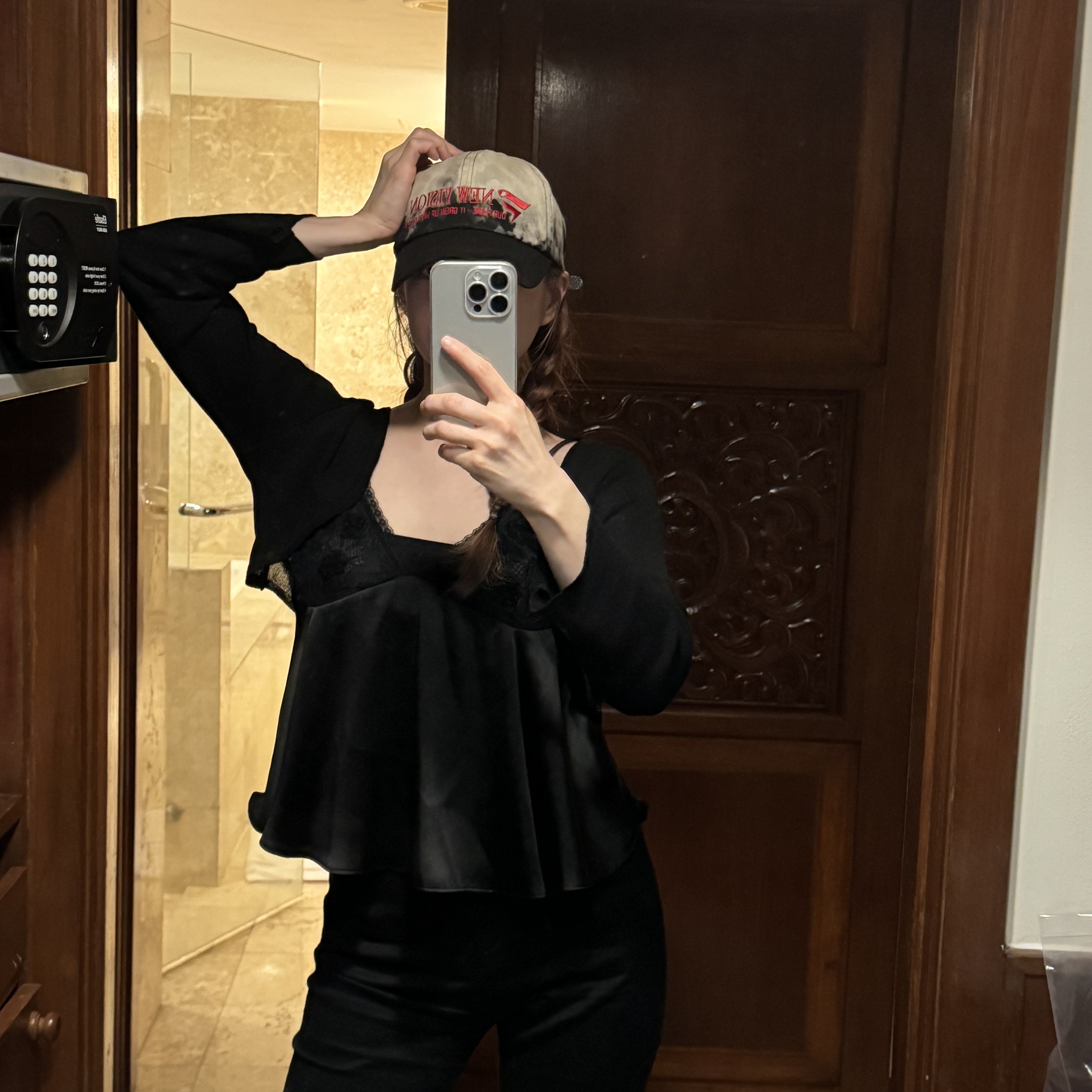 ETCE Fadeout Cap Black 착용 스타일 - 2