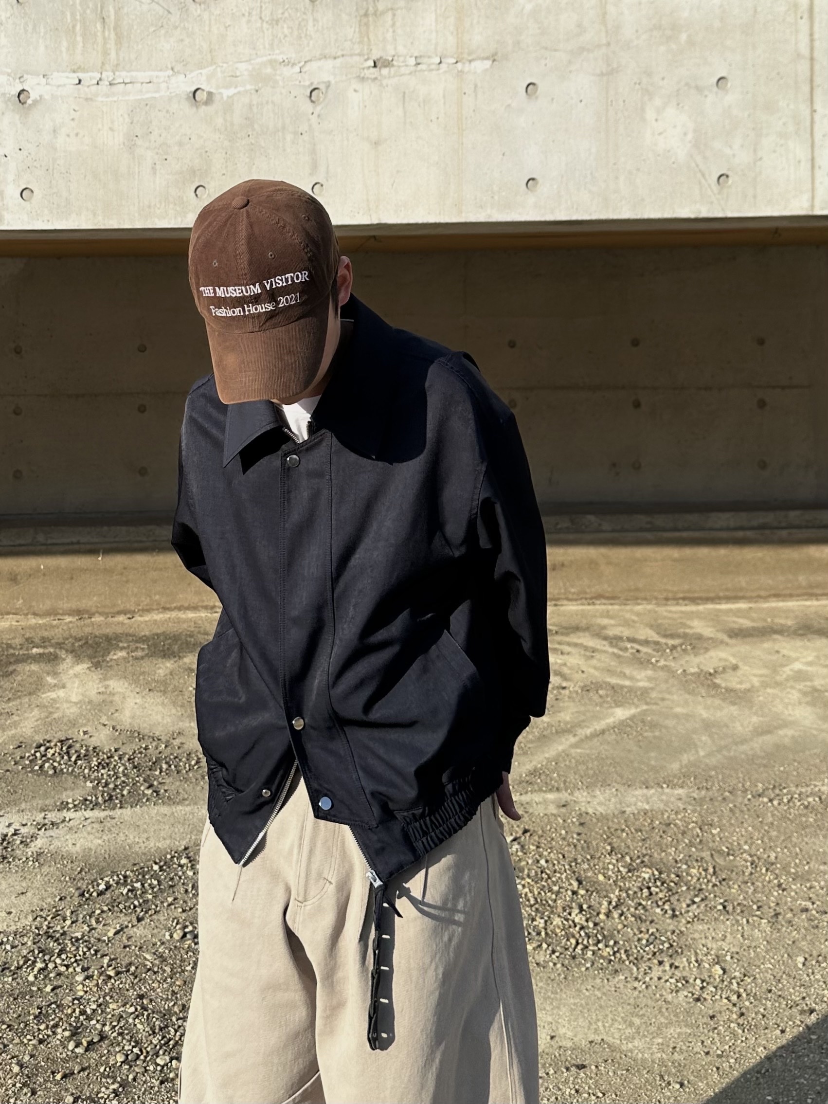 The Museum Visitor Corduroy Ball Cap Brown 착용 스타일 - 4