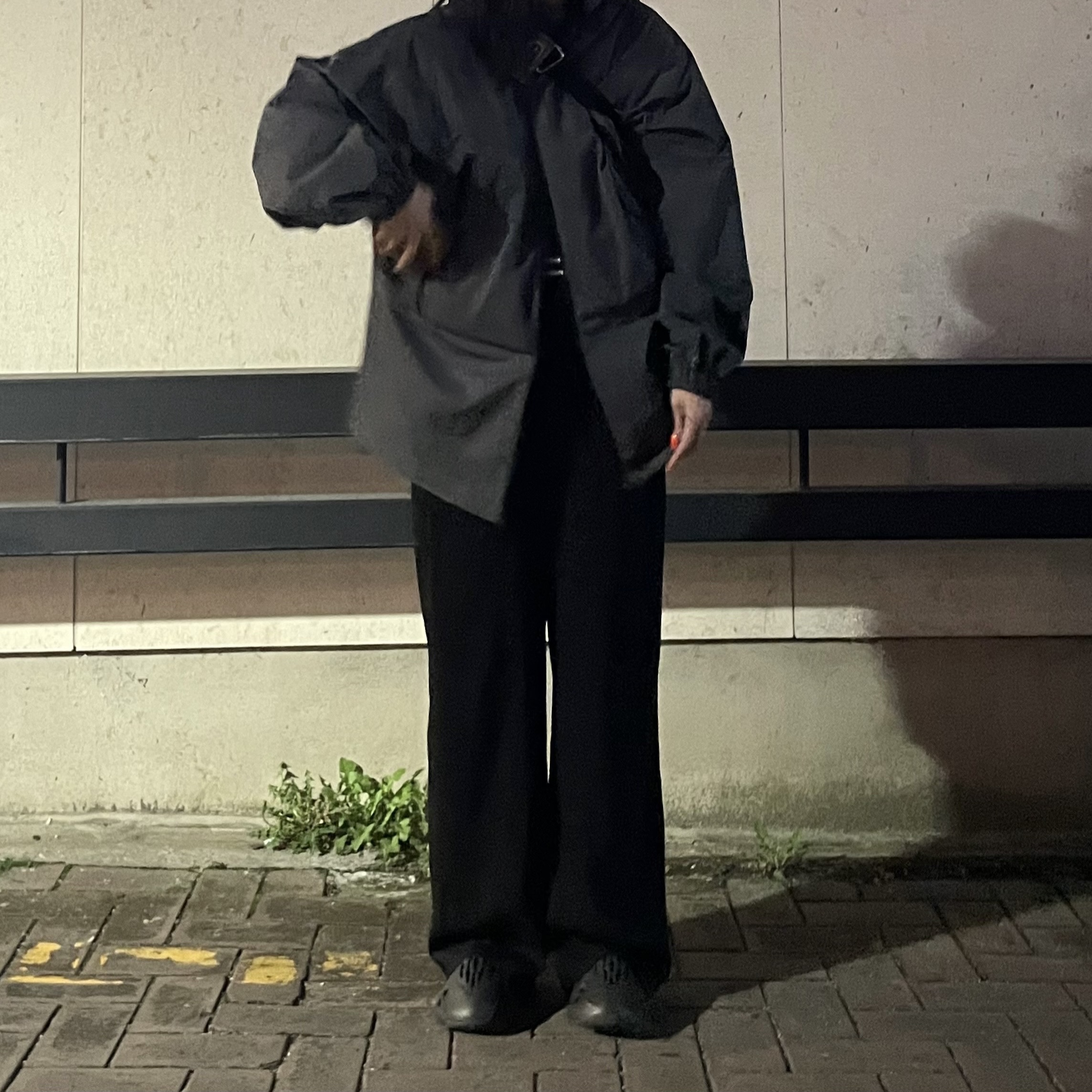 Adidas Yeezy Foam RNNR Onyx 착용 스타일