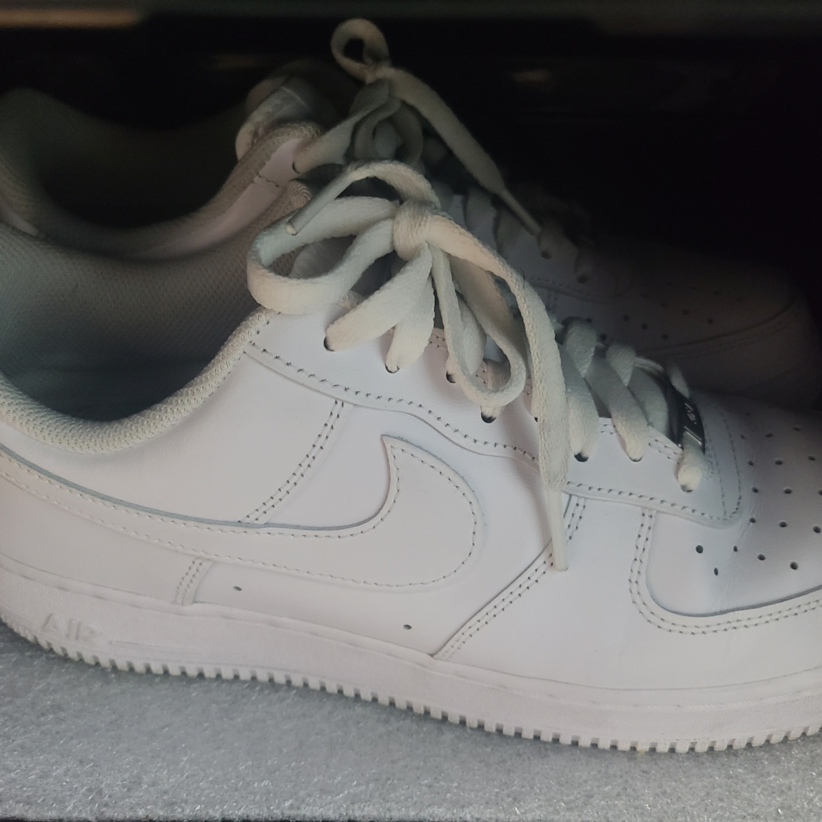 Nike Air Force 1 '07 Low White 착용 스타일