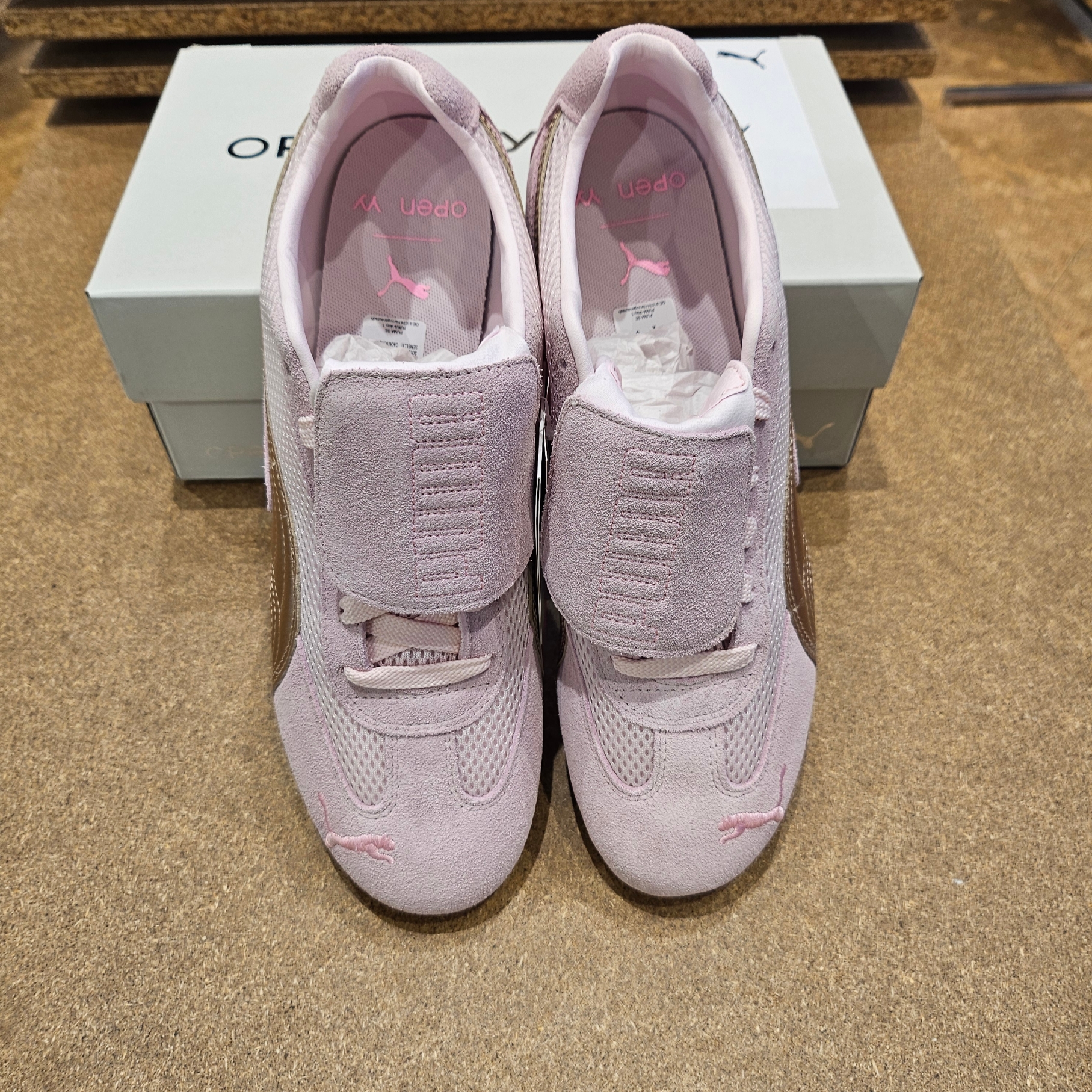 Puma x Open Yy Speedcat Prairie Tan Matte Silver, Puma x Open Yy Speedcat Black Shadow Gray 착용 스타일 - 2