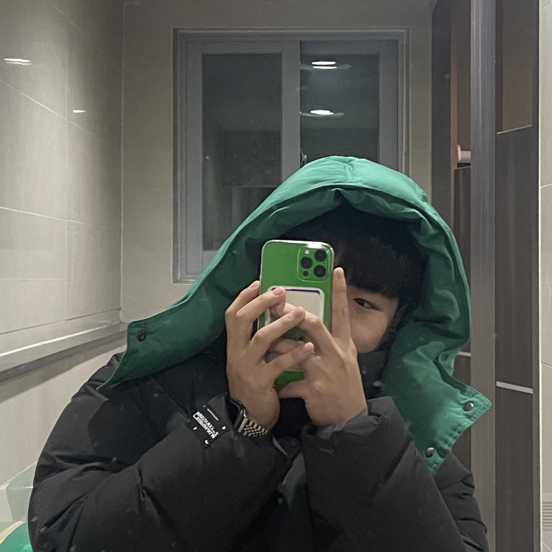 Zara x Ader Error Oversize Puffer Jacket Black 착용 스타일
