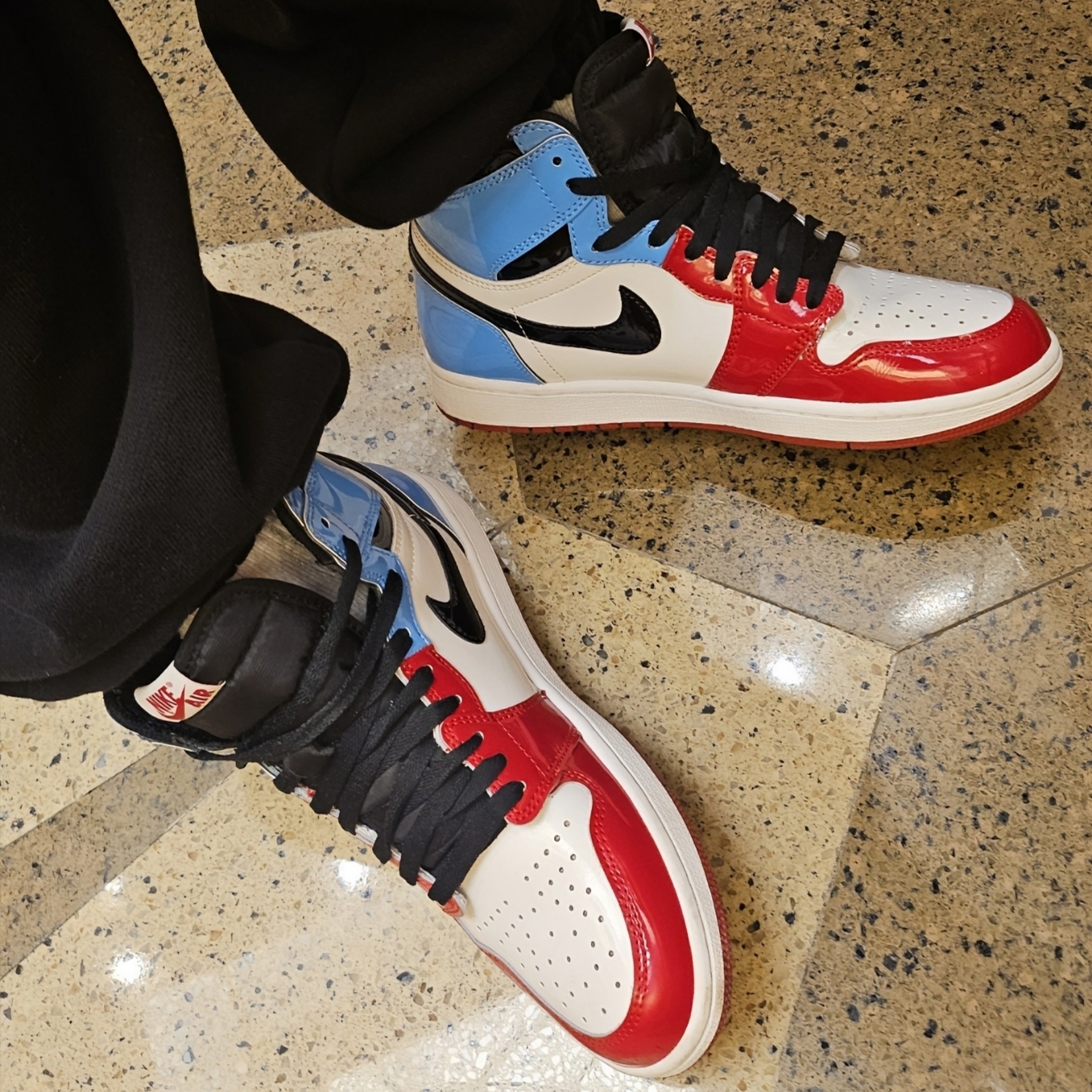Jordan 1 Retro High Fearless UNC Chicago, Safarispot Basic Safari Heavy Sweat Pants Black 착용 스타일 - 2