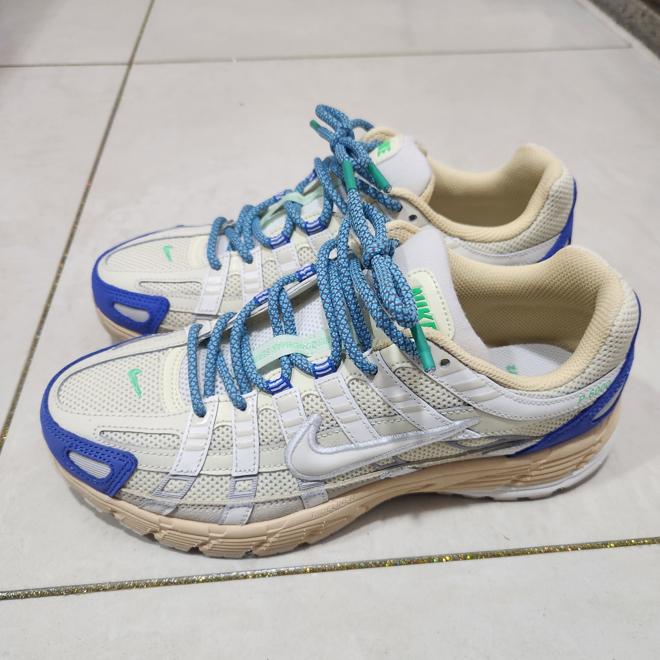 Nike P-6000 Coconut Milk Medium Blue 착용 스타일 - 1
