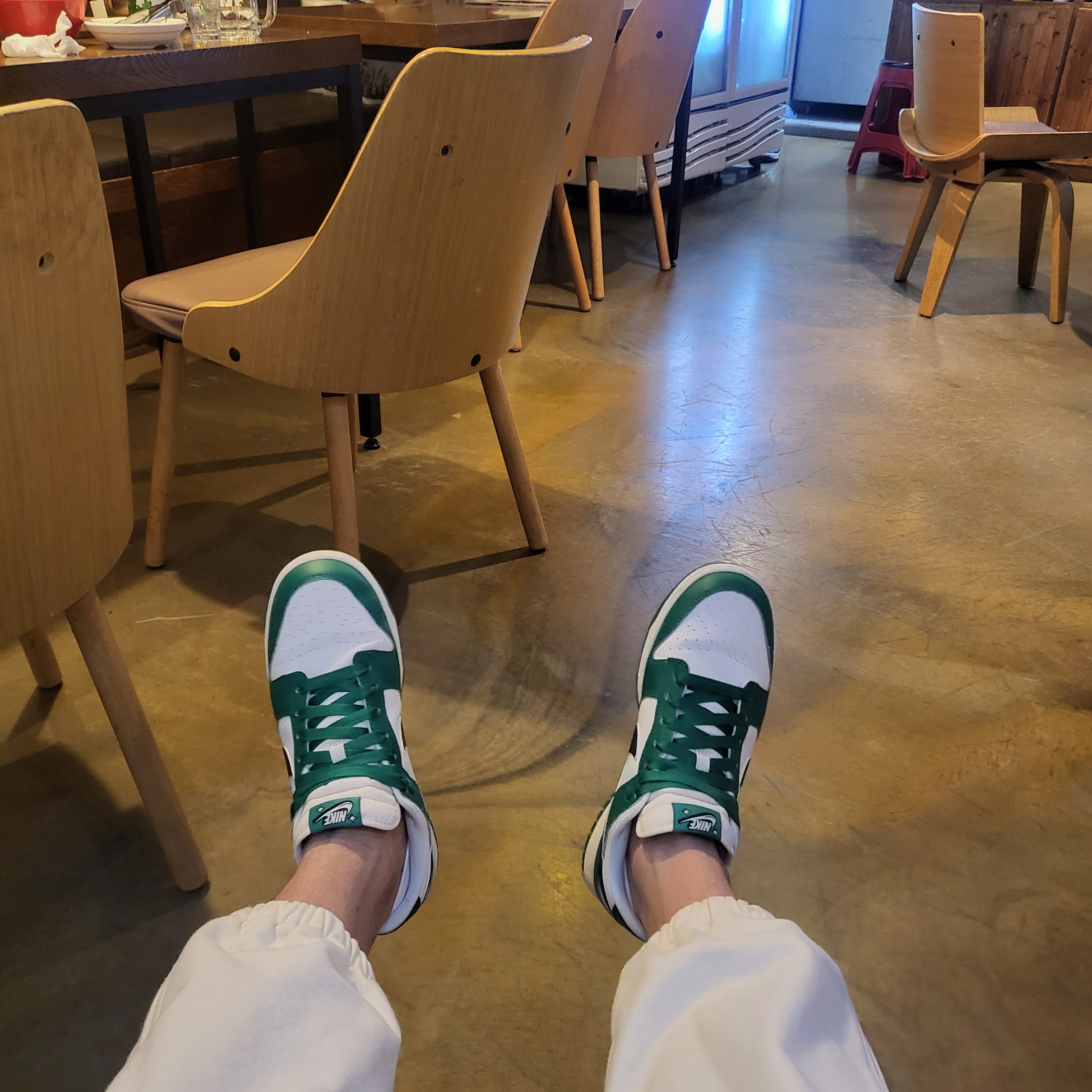 Nike Dunk Low Retro SE Jackpot Malachite 착용 스타일