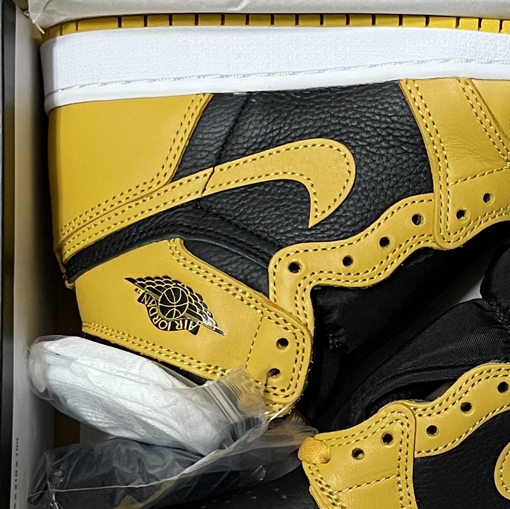 Jordan 1 Retro High OG Pollen 착용 스타일