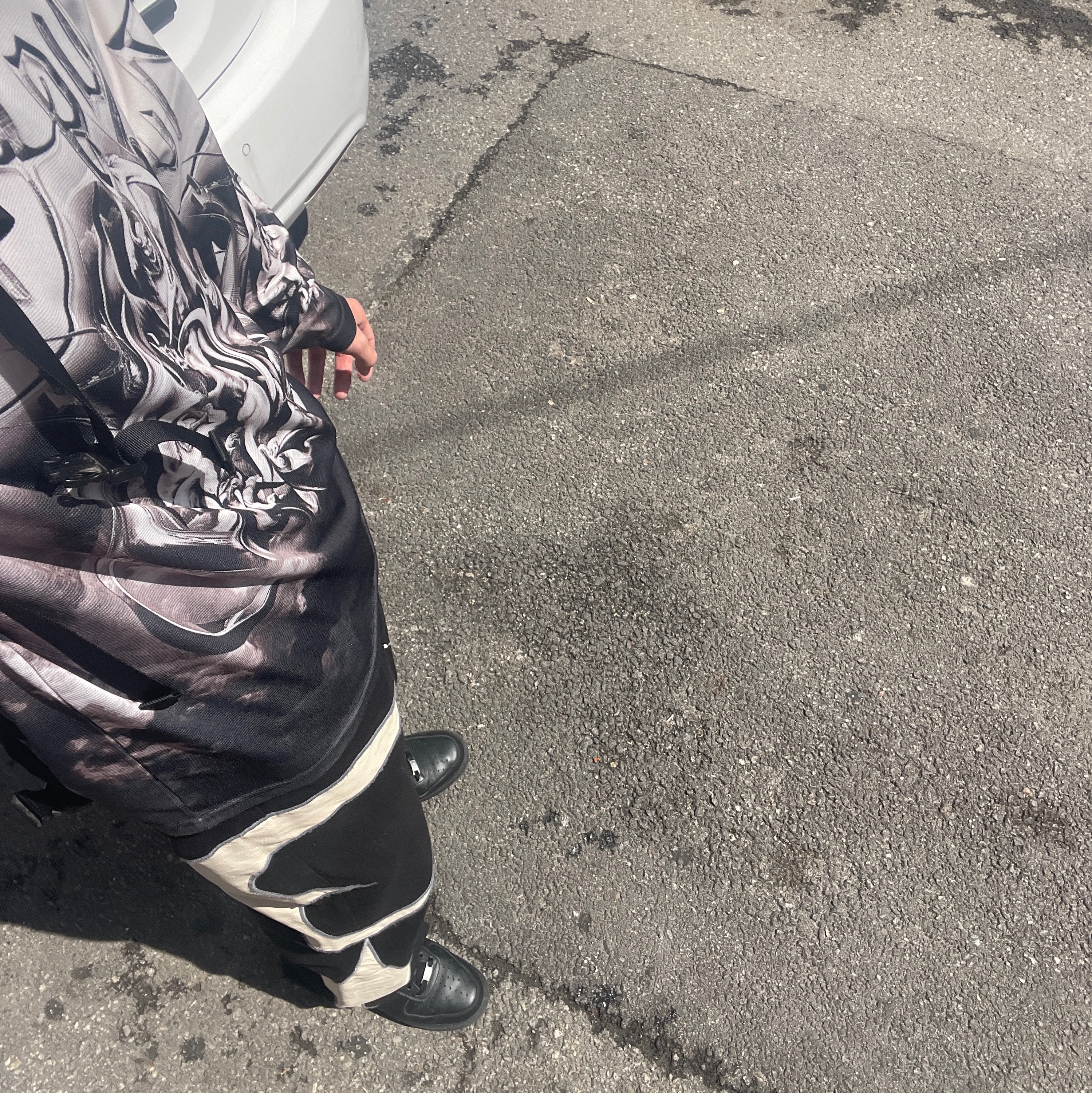 Nike Air Force 1 '07 Low Triple Black, Thug Club Leather Denim Pants Black 착용 스타일