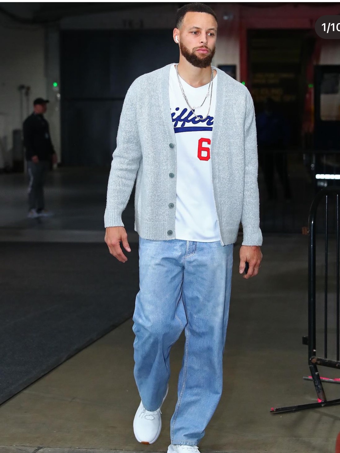 Essentials Relaxed Pants Light Wash Denim - 24SS, Maison Mihara Yasuhiro Peterson OG Sole Canvas Low Sneakers Black 착용 스타일 - 2