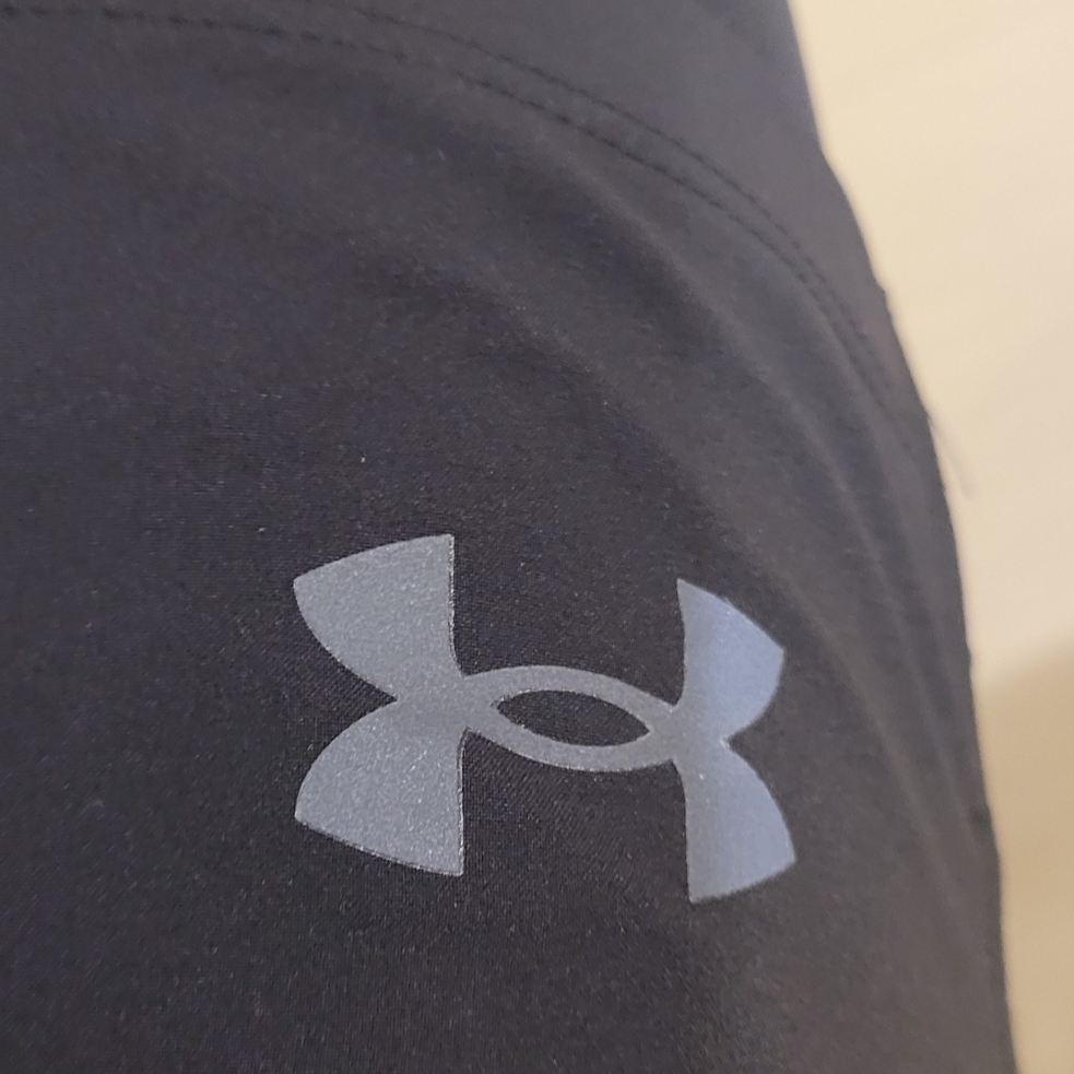 Under Armour Launch 2-in-1 5 Inch Shorts Black Reflective 착용 스타일