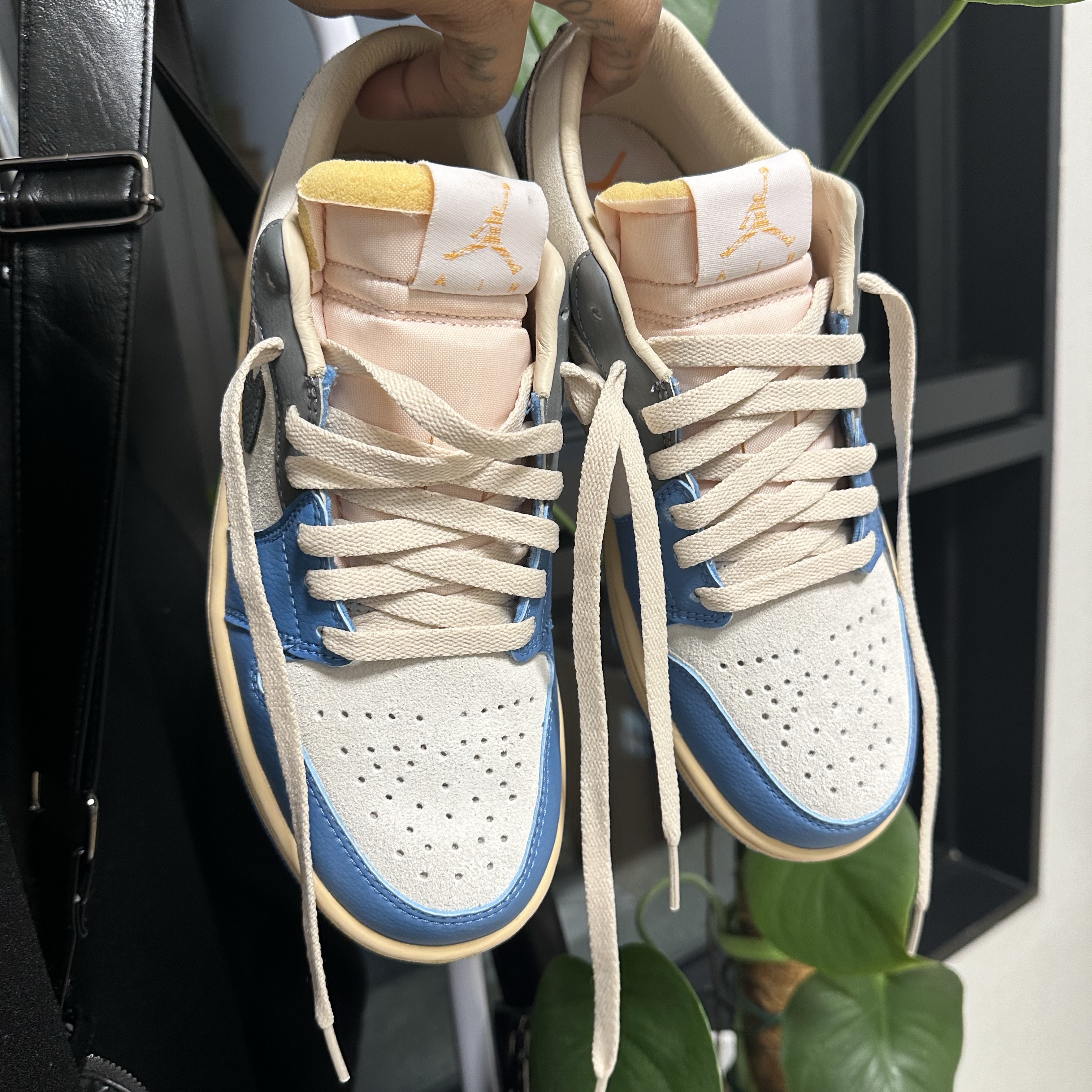 Jordan 1 Low SE Tokyo 96 착용 스타일 - 1