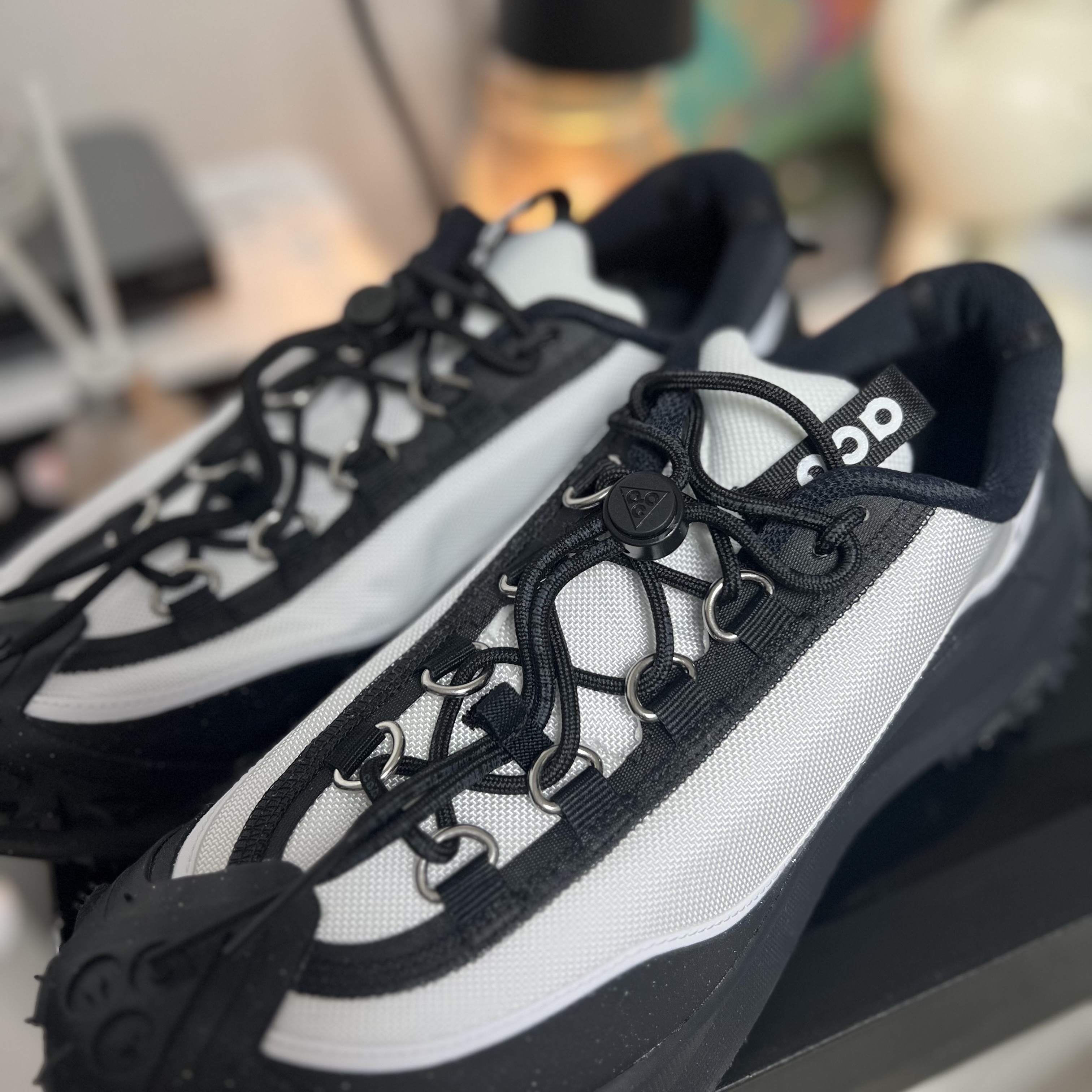 Nike x Comme des Garcons Homme Plus ACG Mountain Fly 2 Low Black White 착용 스타일 - 1