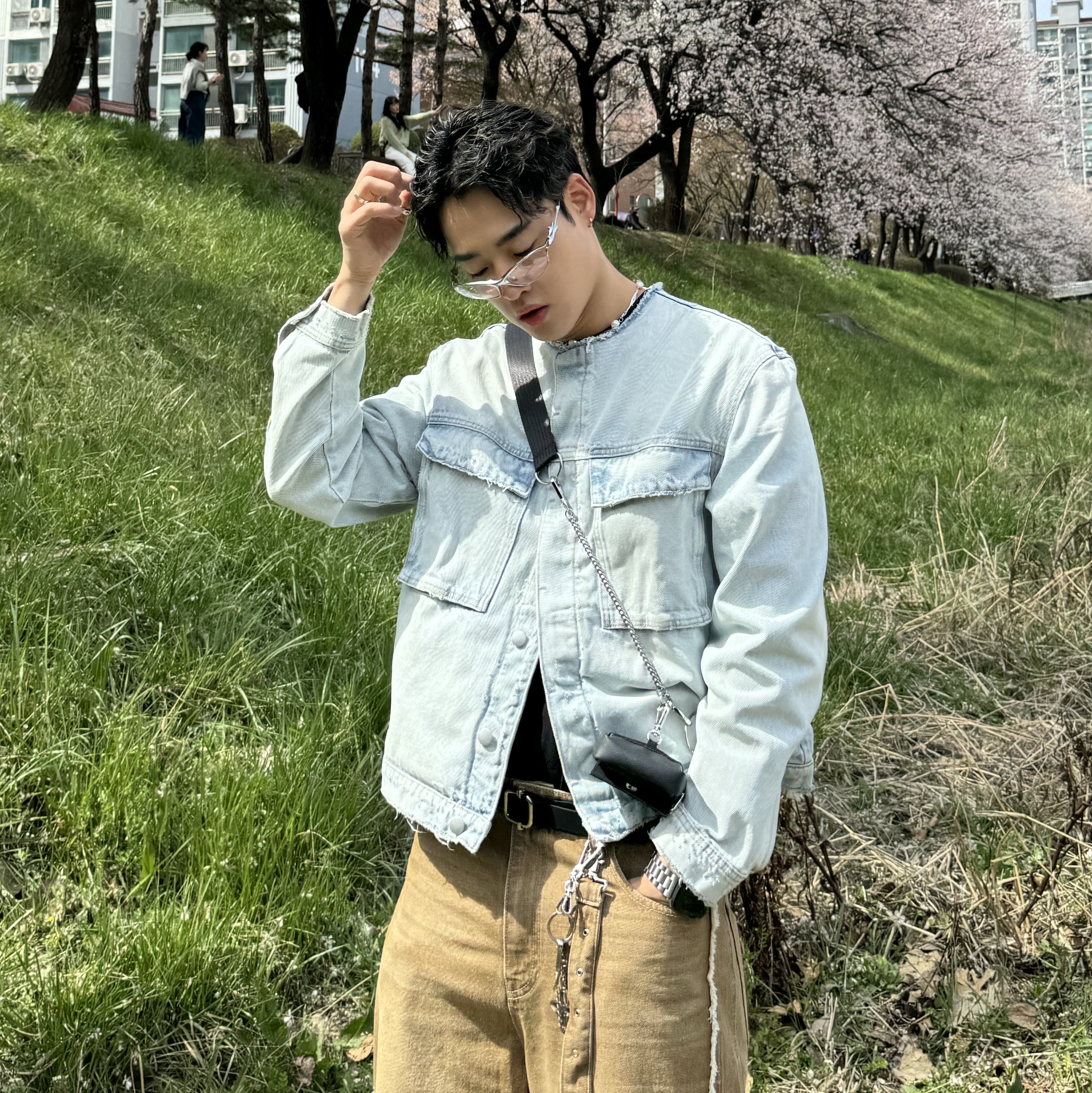 Gentle Monster Ytt 02 Silver 착용 스타일 - 3