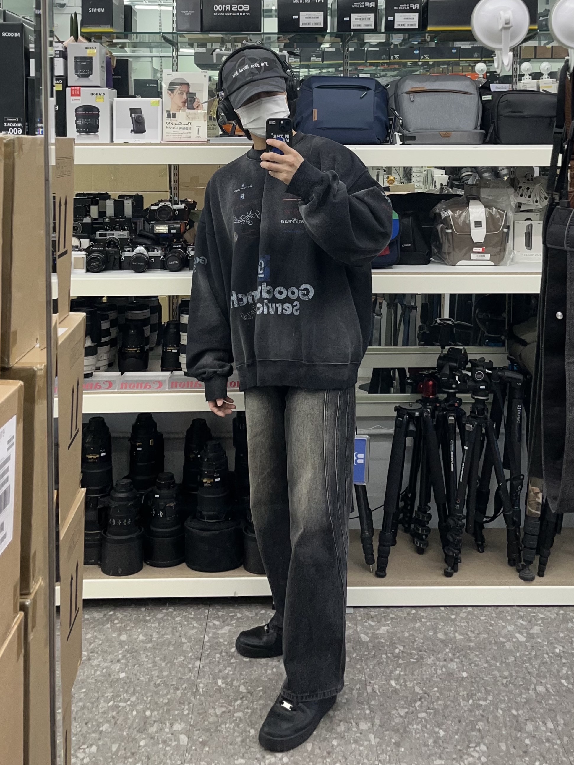 Nike Air Force 1 '07 Low Triple Black, Marshall Major IV Black (Korean Ver.) 착용 스타일