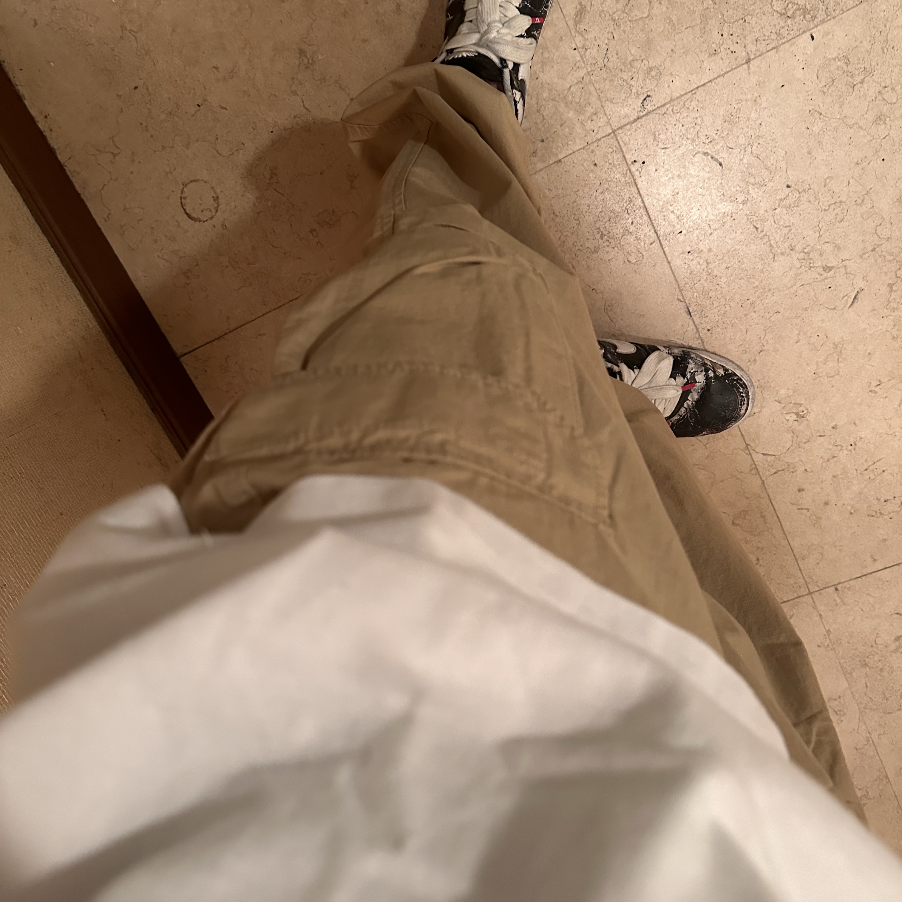 Palace x Gap Cargo Khaki - 24SS 착용 스타일