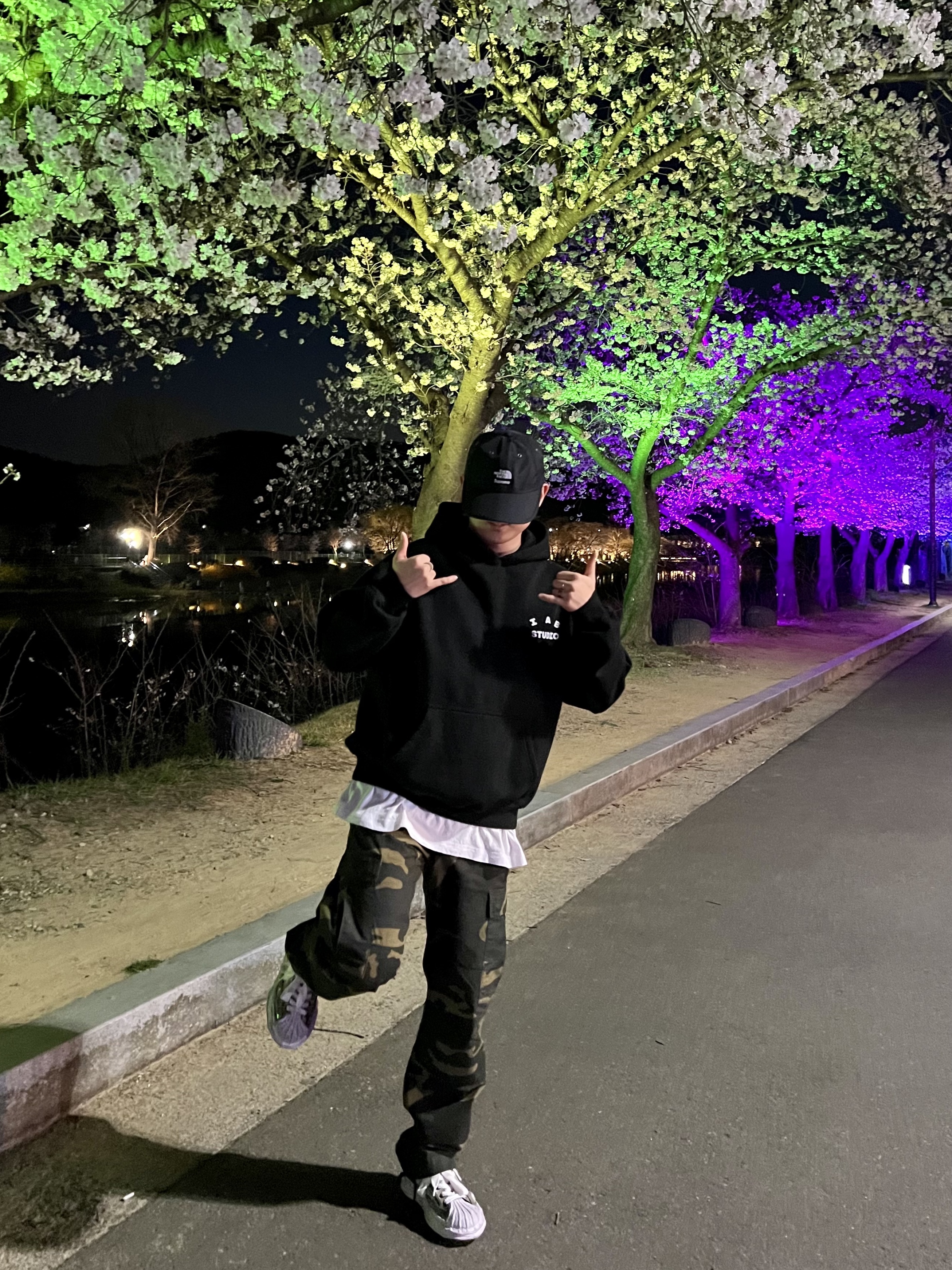 IAB Studio Hoodie Black, Supreme x The North Face Split 6-Panel Black - 24SS 착용 스타일