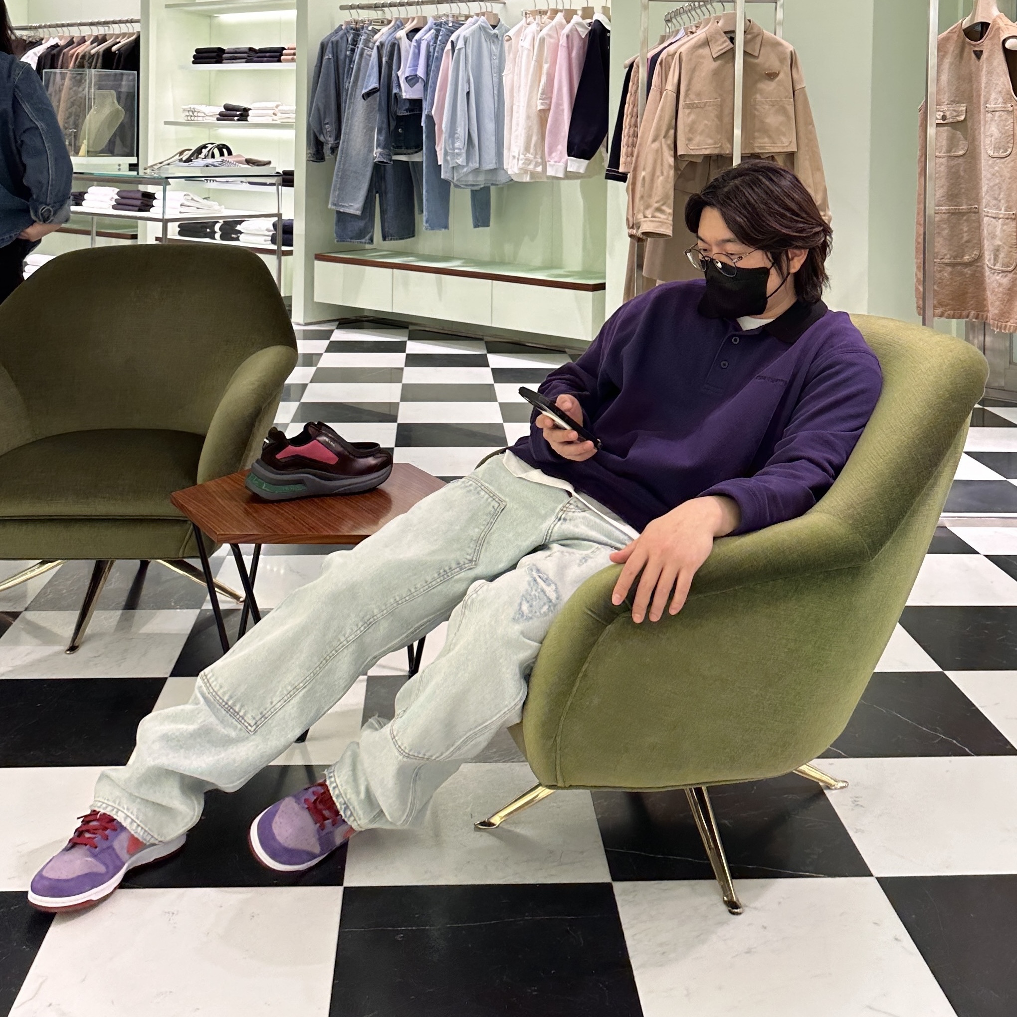Nike Dunk Low SP Plum 2024, Carhartt WIP Vance Rugby Shirt Cassis 착용 스타일 - 3