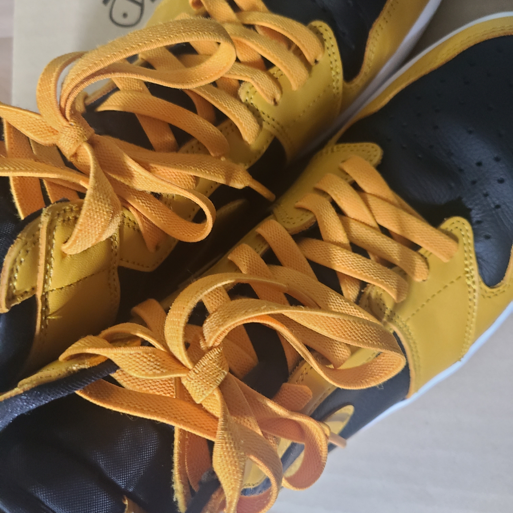 Jordan 1 Retro High OG Pollen 착용 스타일