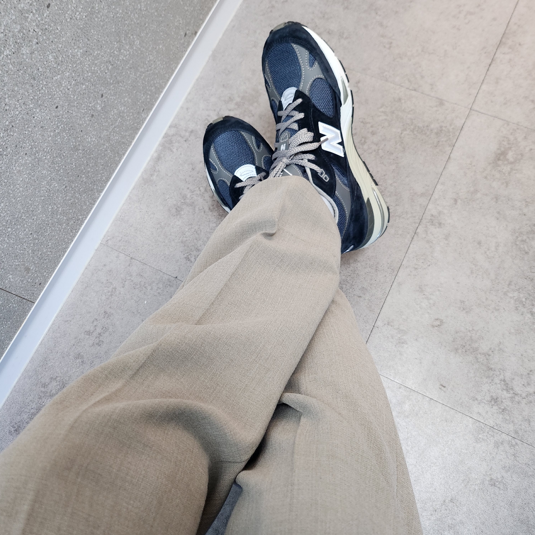 New Balance 991 Made in UK Navy 착용 스타일