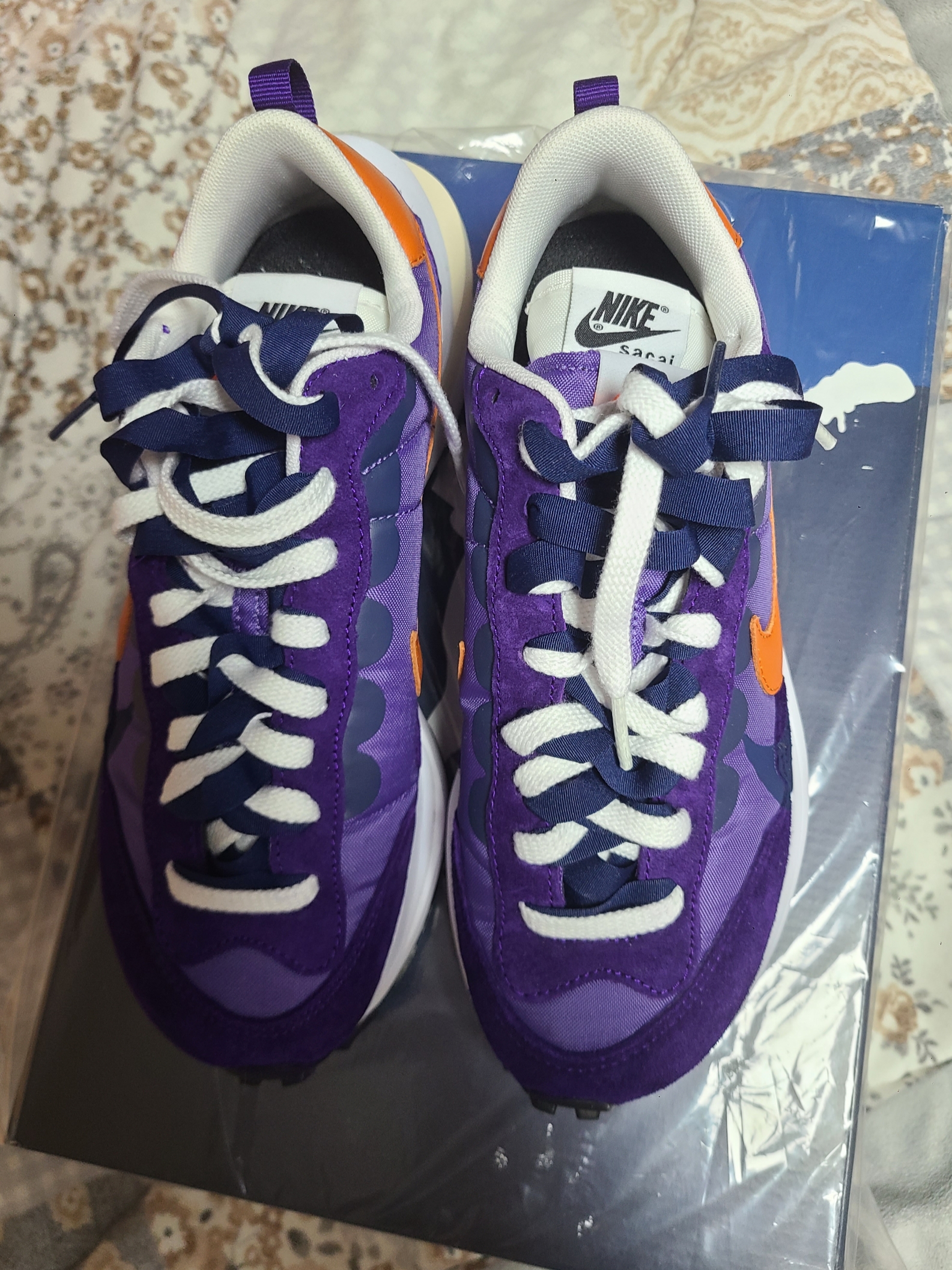 Nike x Sacai VaporWaffle Dark Iris 착용 스타일 - 1