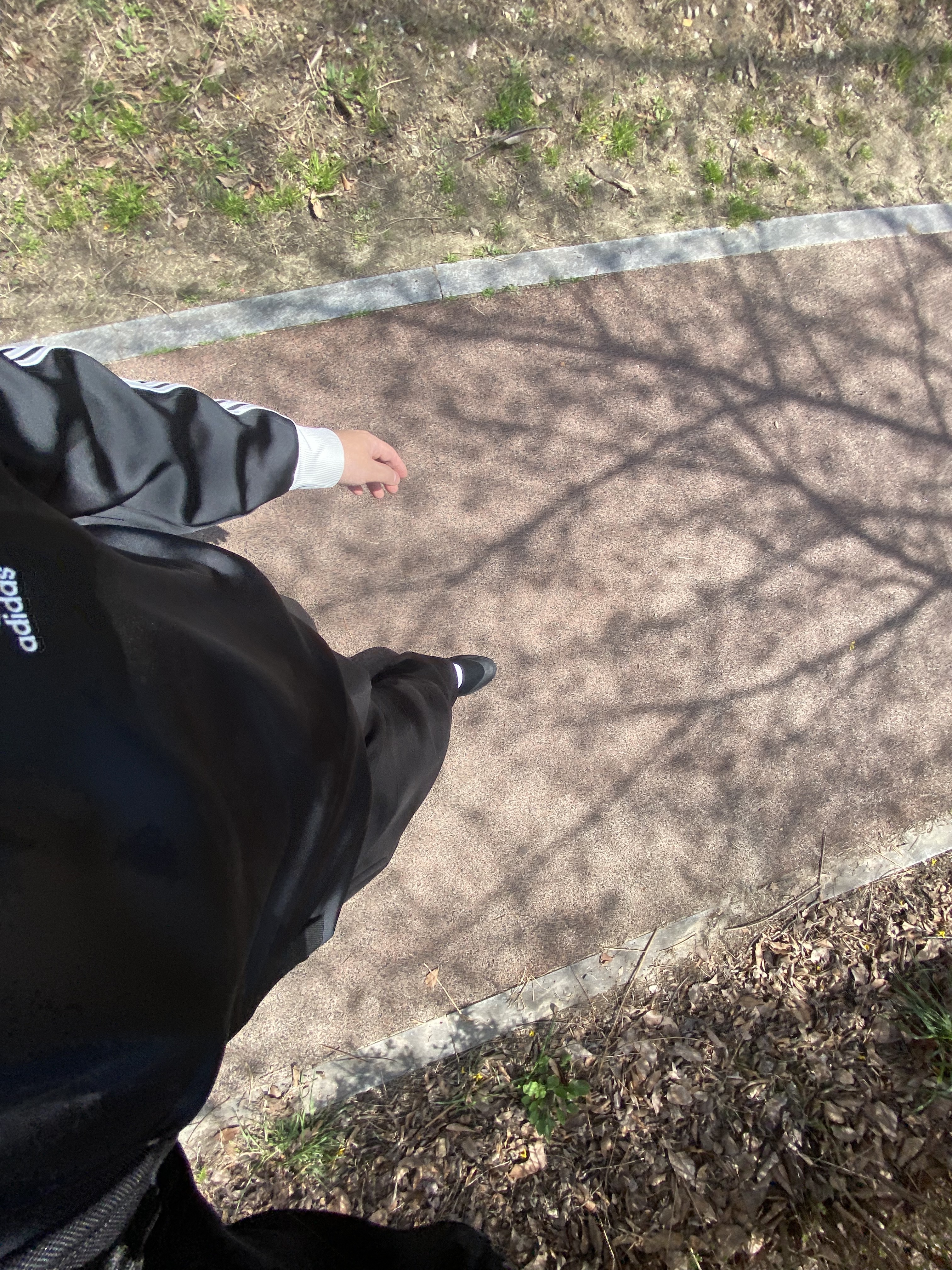 (W) Adidas 3-Stripes Satin Long Sleeve T-Shirt Black - KR Sizing, Vans Mary Jane Black LX Creep Black 착용 스타일 - 2