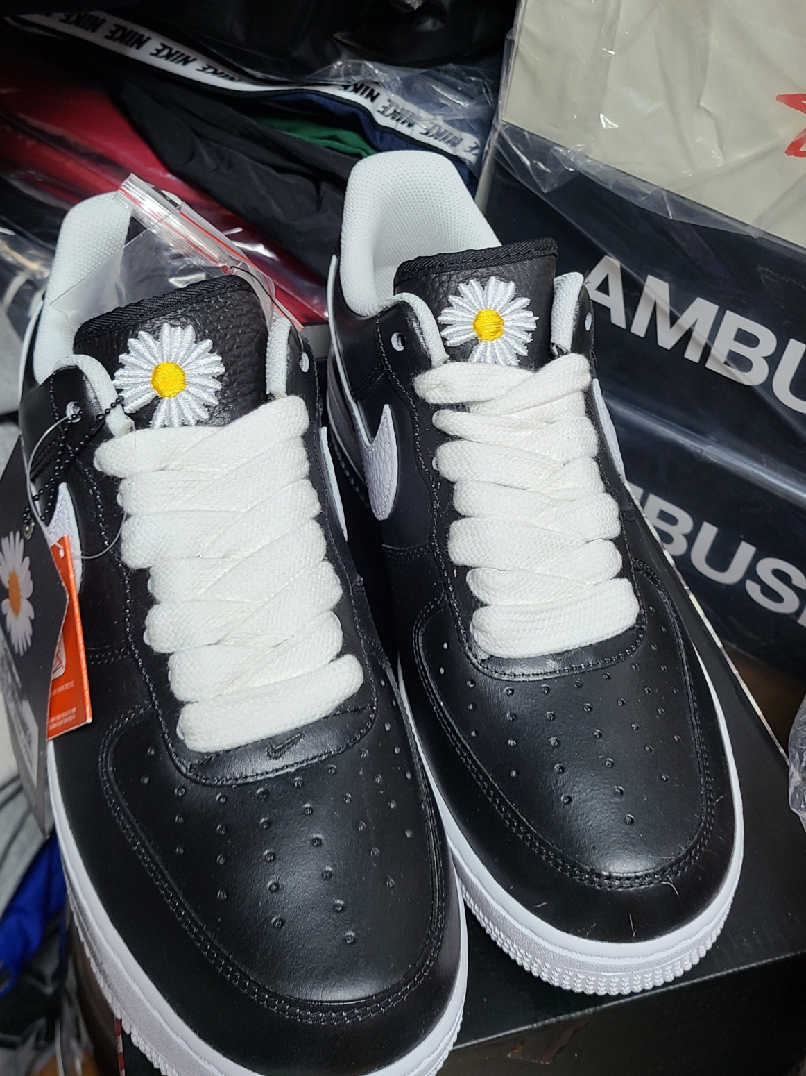 Nike x Peaceminusone Air Force 1 Low Para-Noise 착용 스타일 - 3