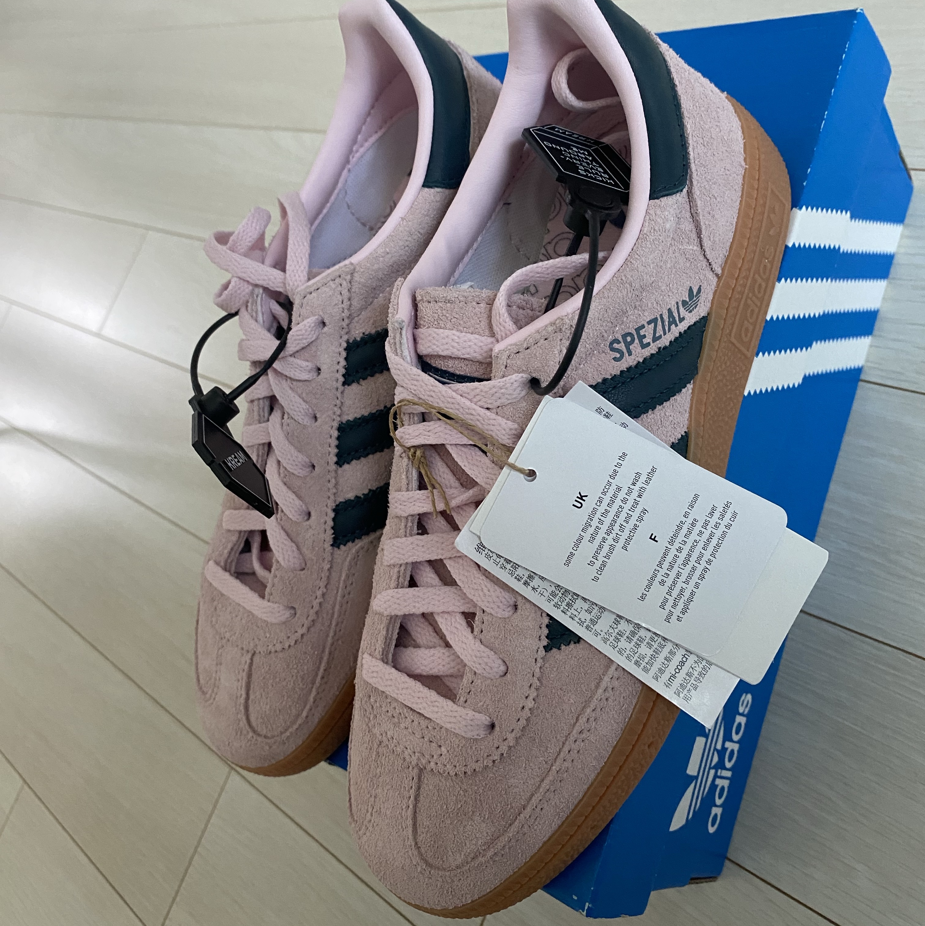 (W) Adidas Spezial Handball Clear Pink 착용 스타일