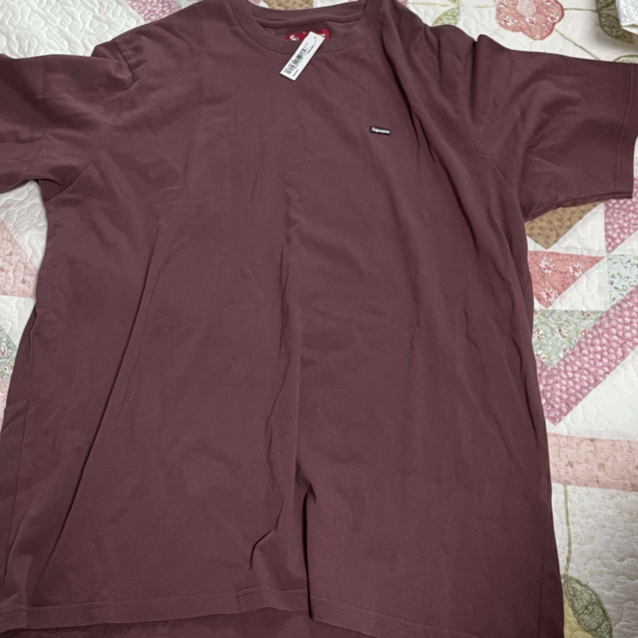 Supreme Small Box T-Shirt Washed Plum - 23FW 착용 스타일
