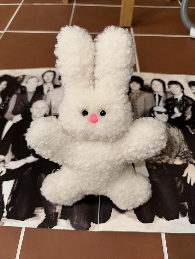 Lelbobrown Bunny Oversize Keyring Lulu 착용 스타일