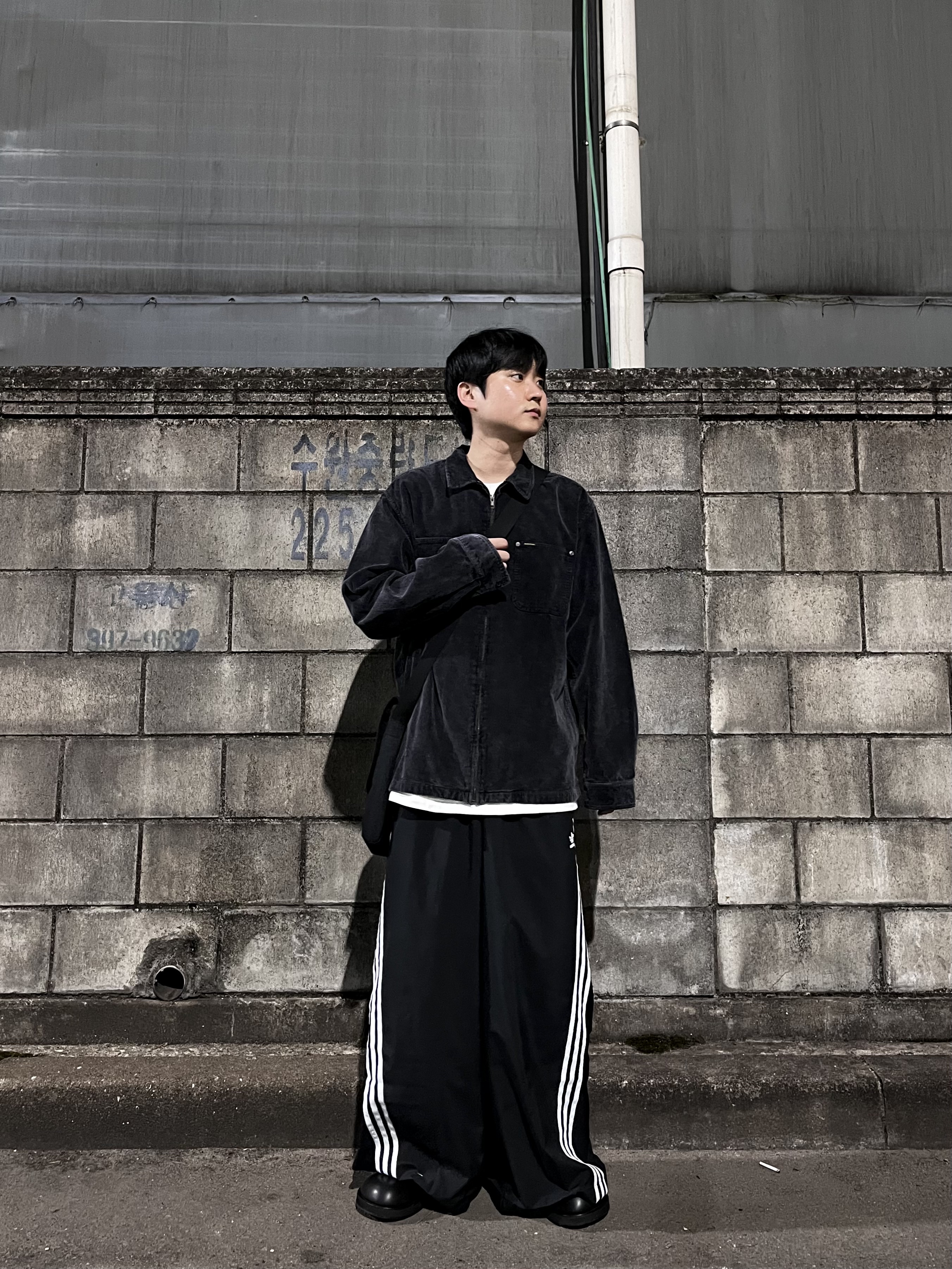 Supreme Washed Corduroy Zip Up Shirt Black - 24SS, (W) Adidas Adilenium Oversized Track Pants Black - KR Sizing 착용 스타일