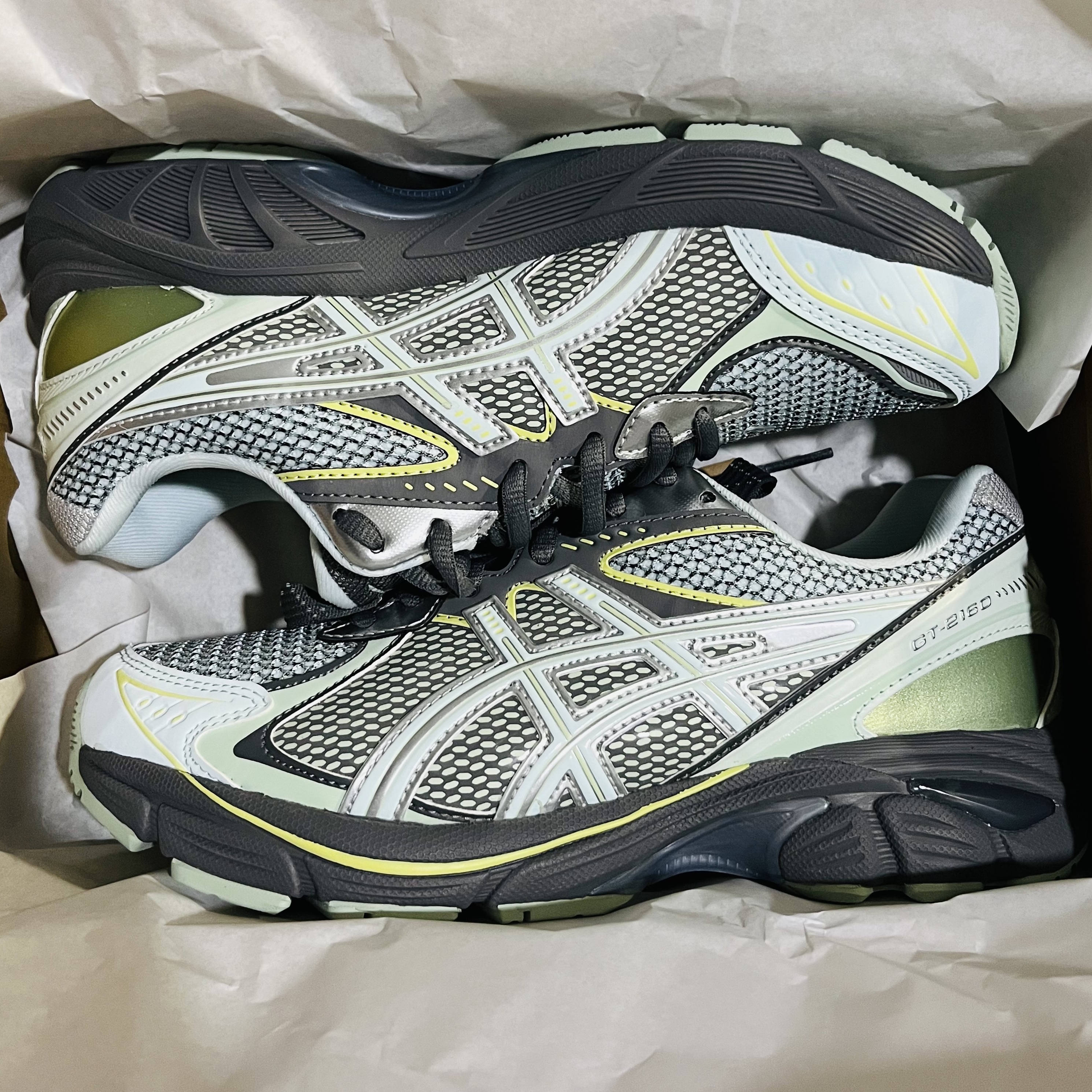 Asics UB6-S GT-2160 Arctic Blue Carbon 착용 스타일