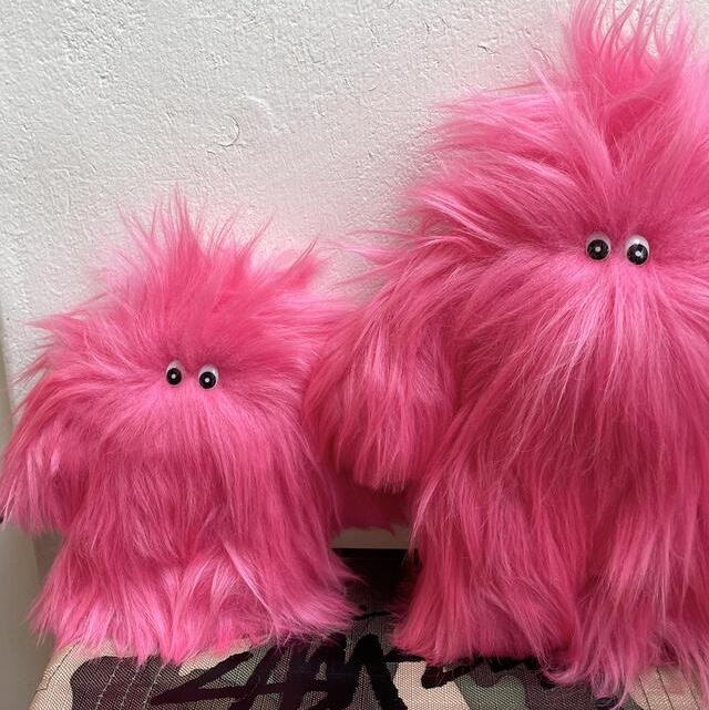 Lelbobrown Oversize Keyring Pink Baraba 착용 스타일