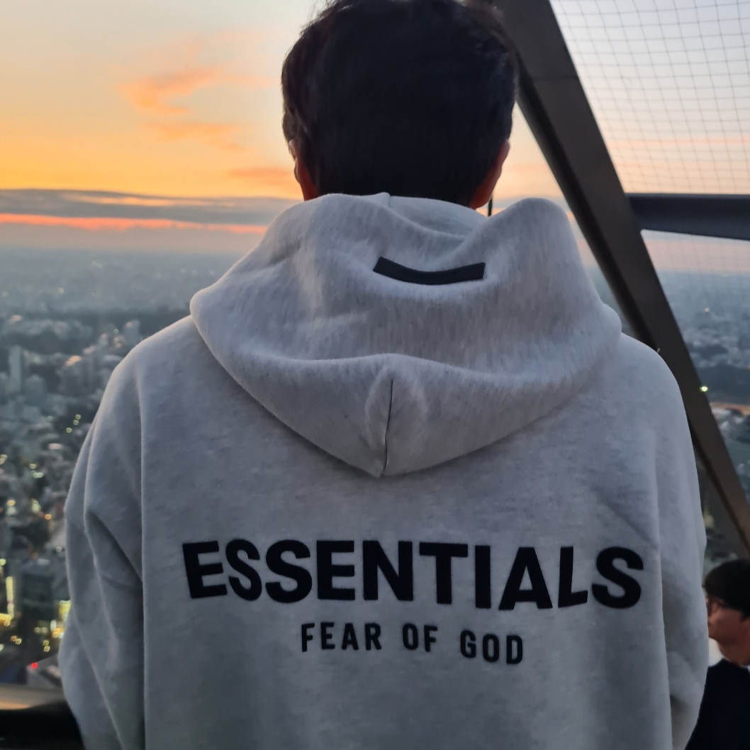 Essentials The Core Collection Hoodie Light Oatmeal 착용 스타일 - 2