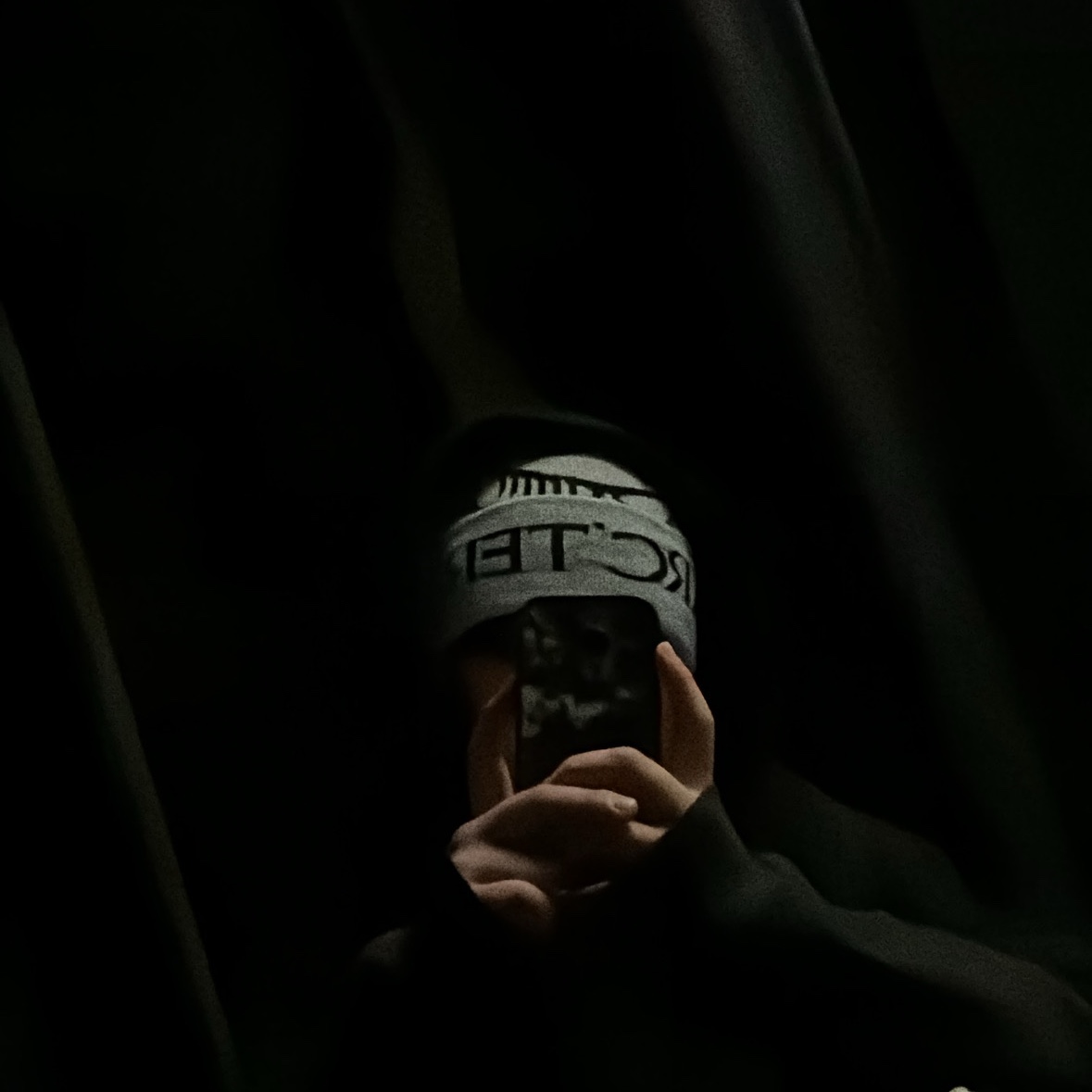 Arc'teryx Bird Word Toque Orca 착용 스타일 - 1