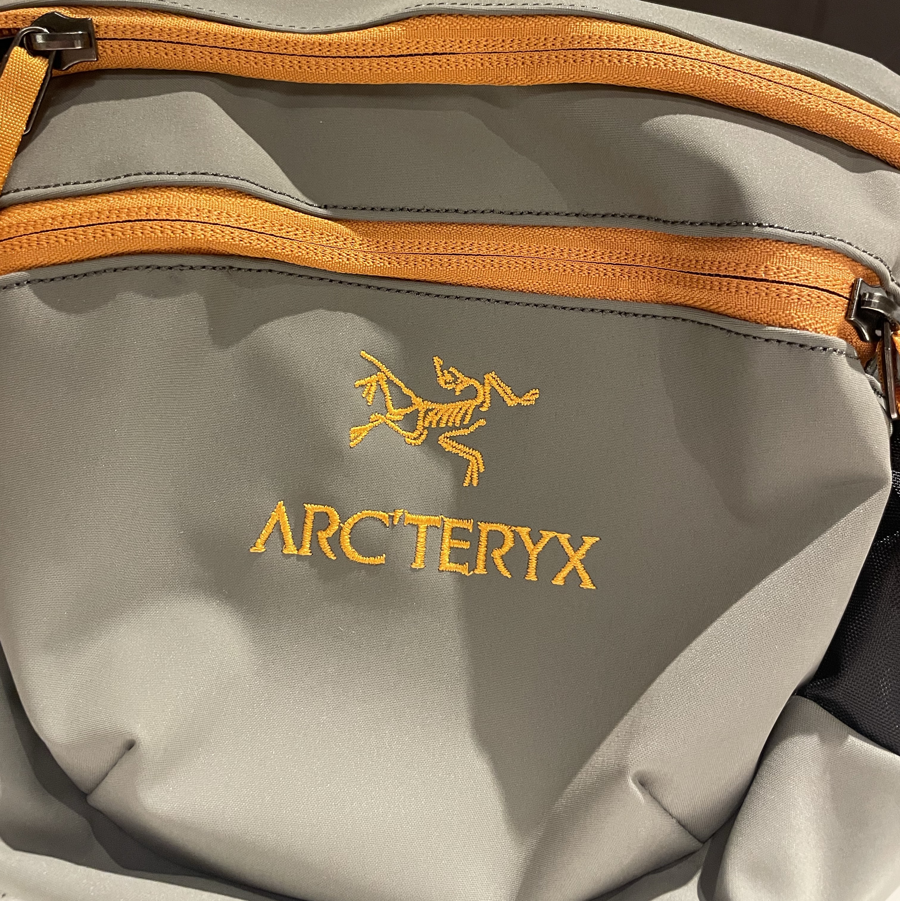 Arc'teryx x Beams Arro Rebird TM Waistpack Orange 착용 스타일