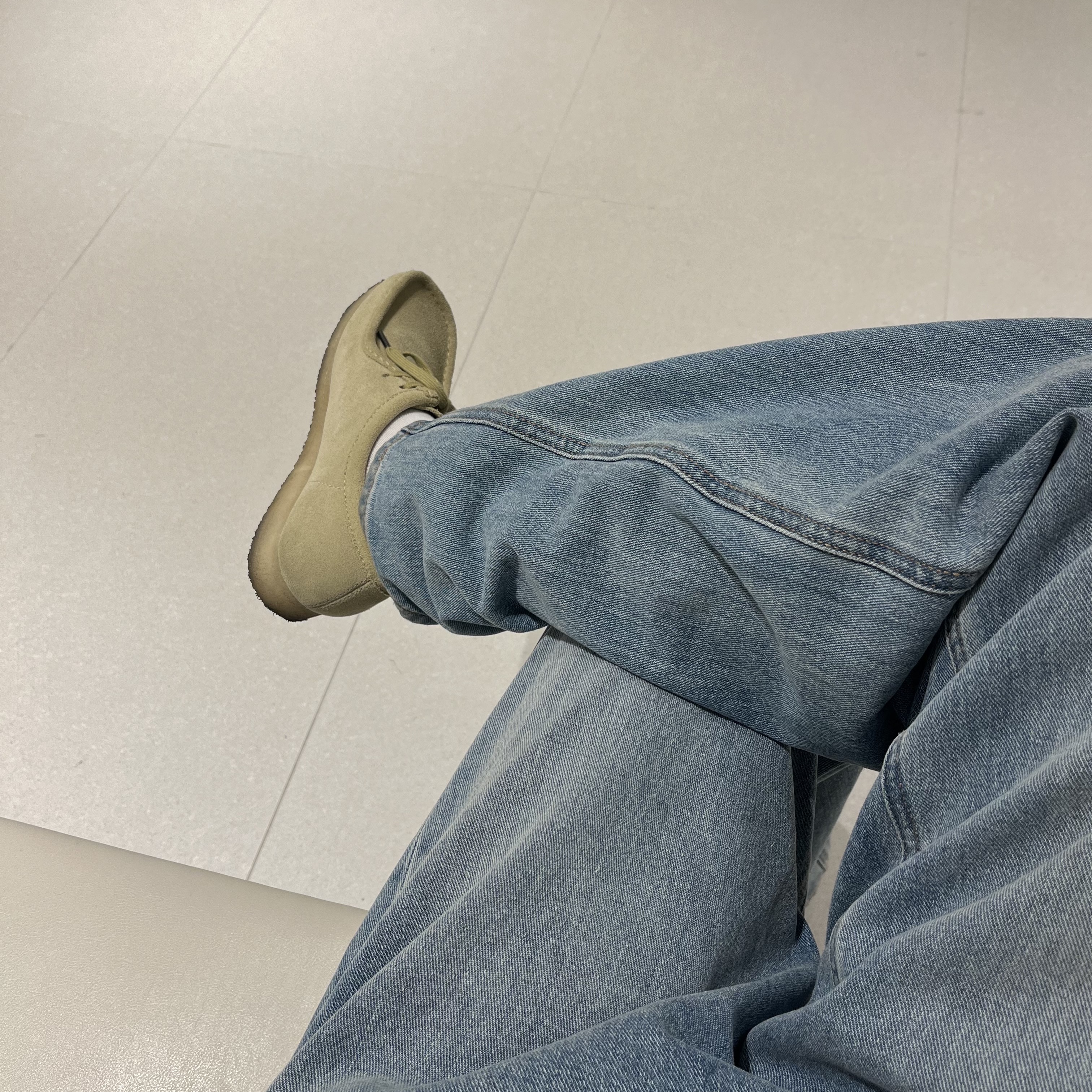 Clarks Wallabee Maple Suede 착용 스타일