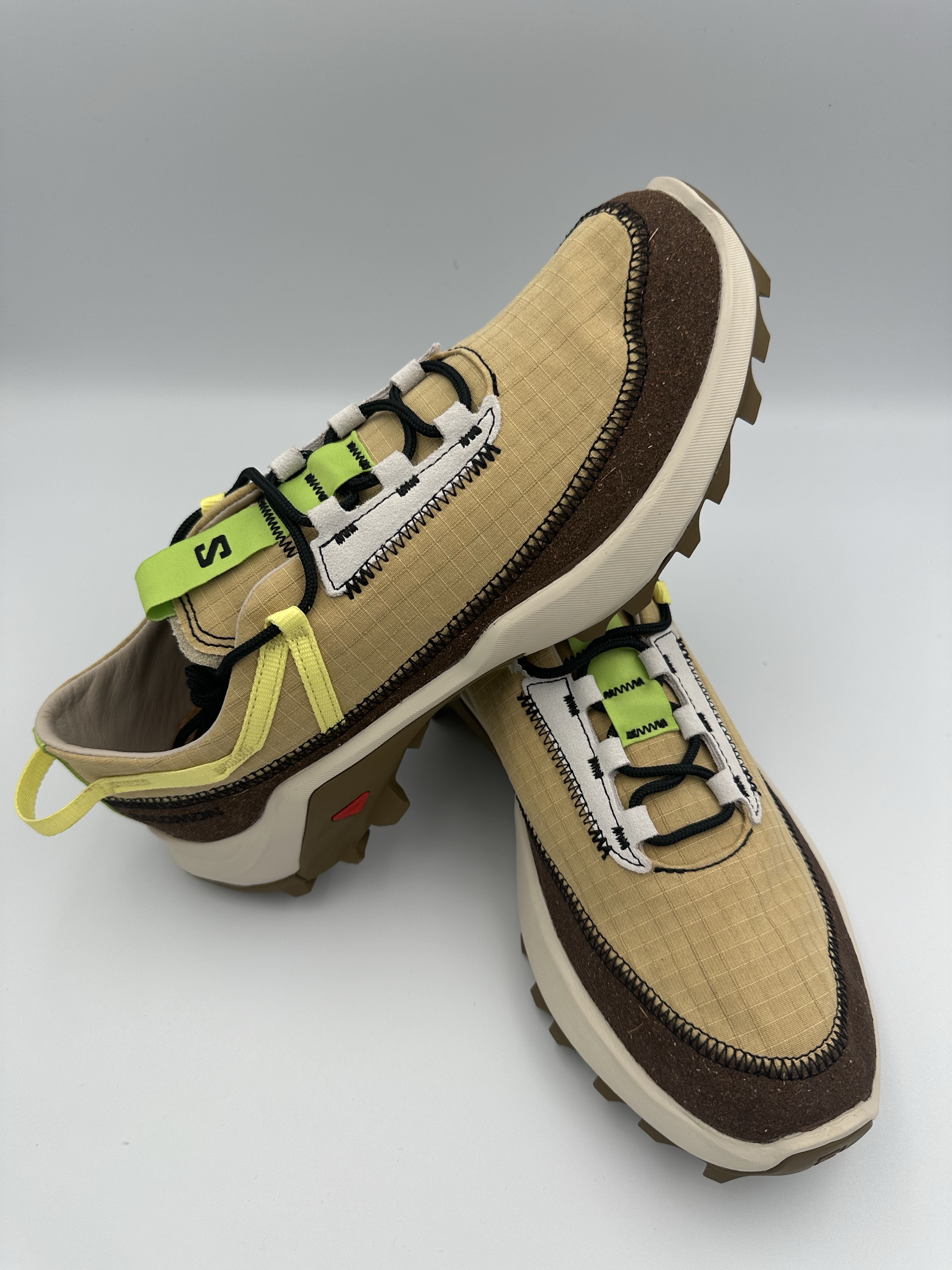 Salomon x Ranra Cross Pro Better Cathay Spice Kelp 착용 스타일 - 1