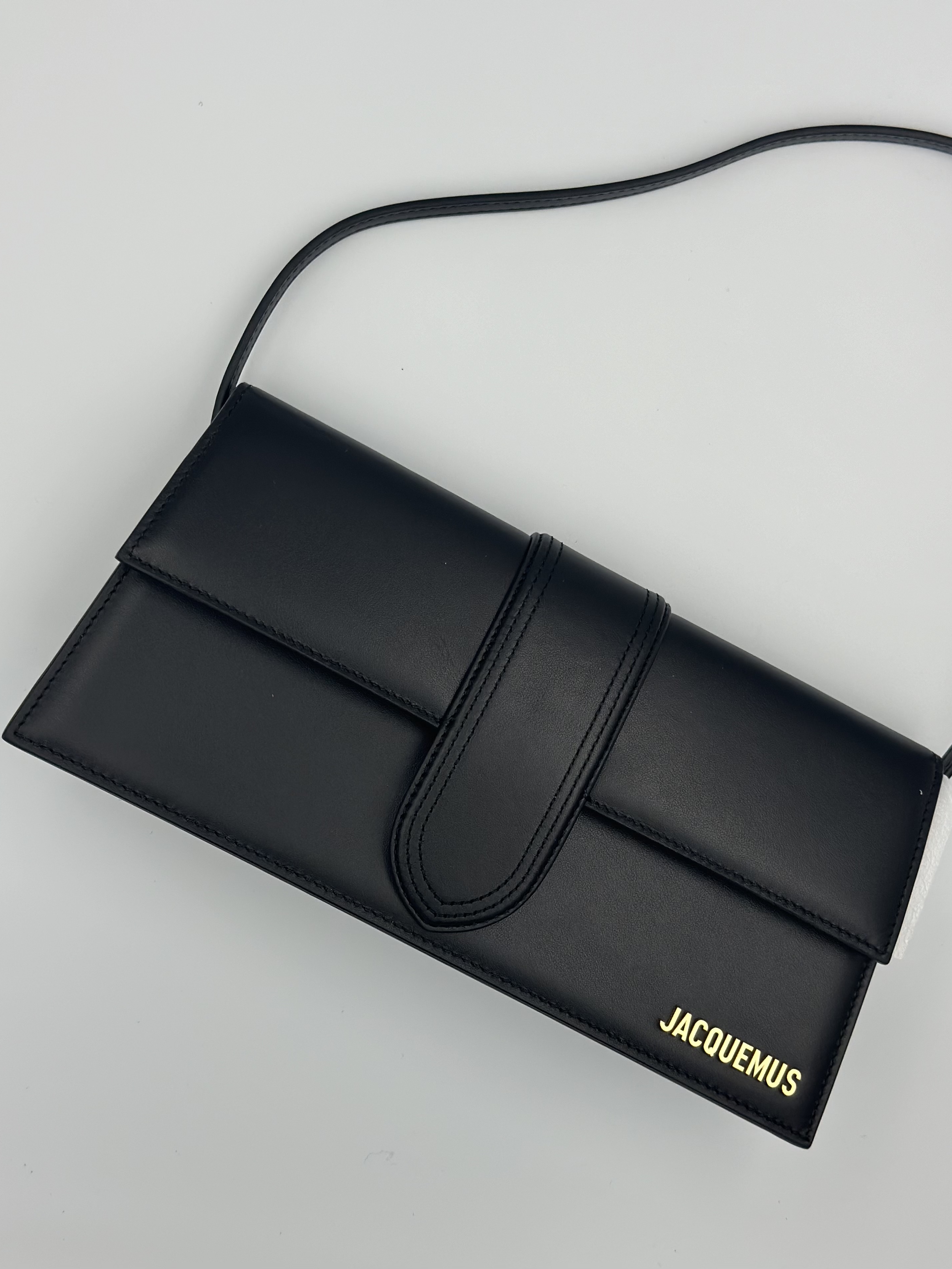 Jacquemus Le Bambino Long Flap Bag Black 착용 스타일