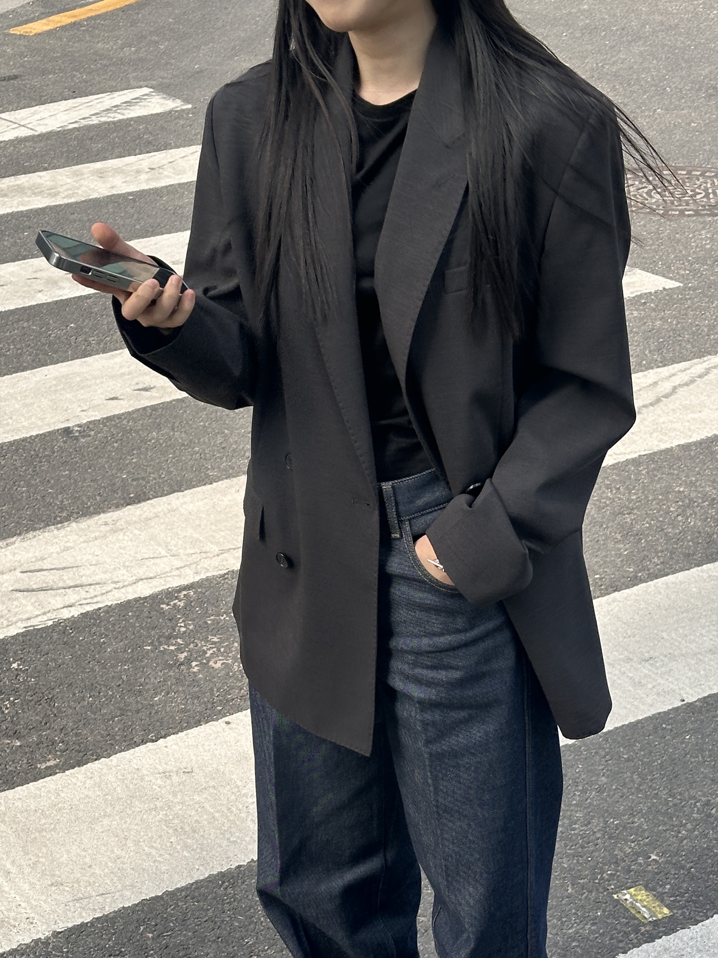 [KREAM 단독] L'H.A.S De Base Genderless Double Breasted Mens Jacket - Charcoal Gray 착용 스타일 - 1