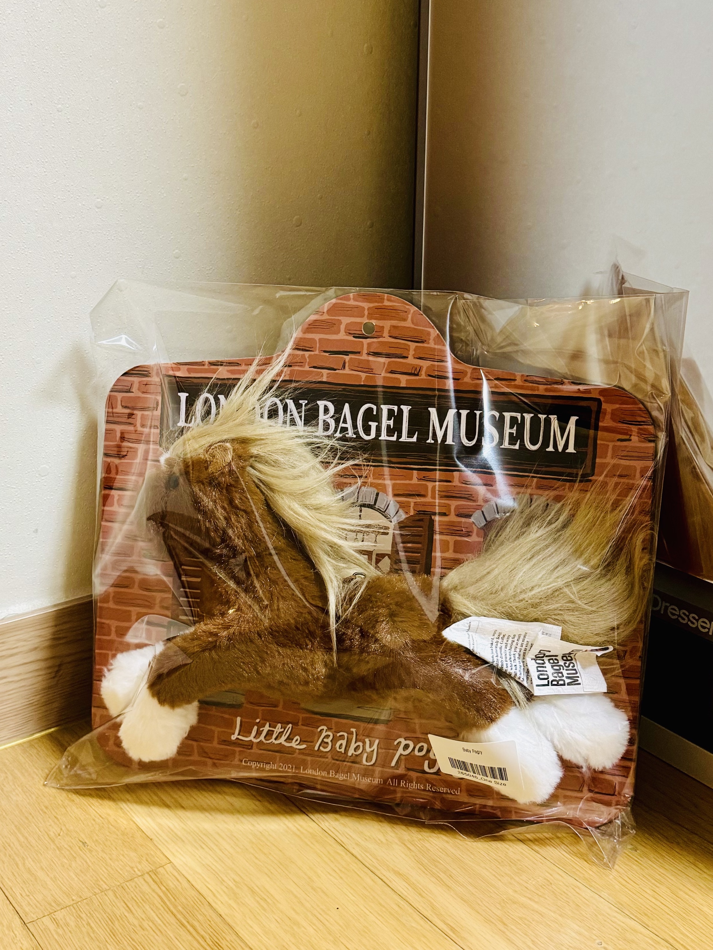Baby Pogry, London Bagel Museum Pogrydoll 착용 스타일