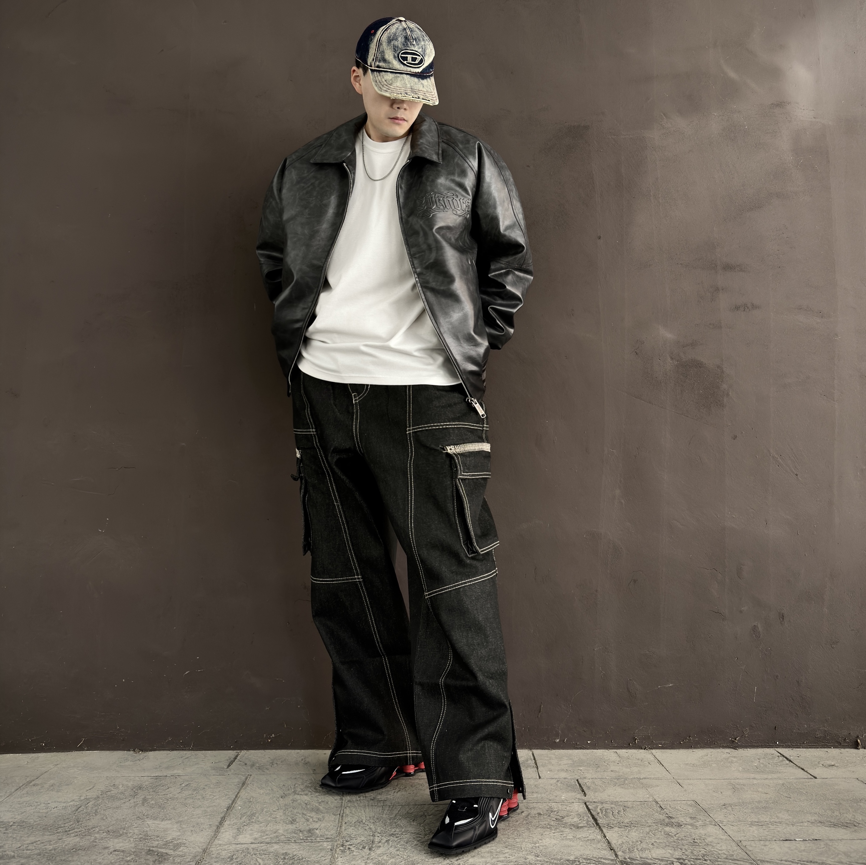 Nike x Martine Rose Shox MR4 Black, Diesel C-Seymon Treated Denim Baseball Cap Blue White 착용 스타일 - 1