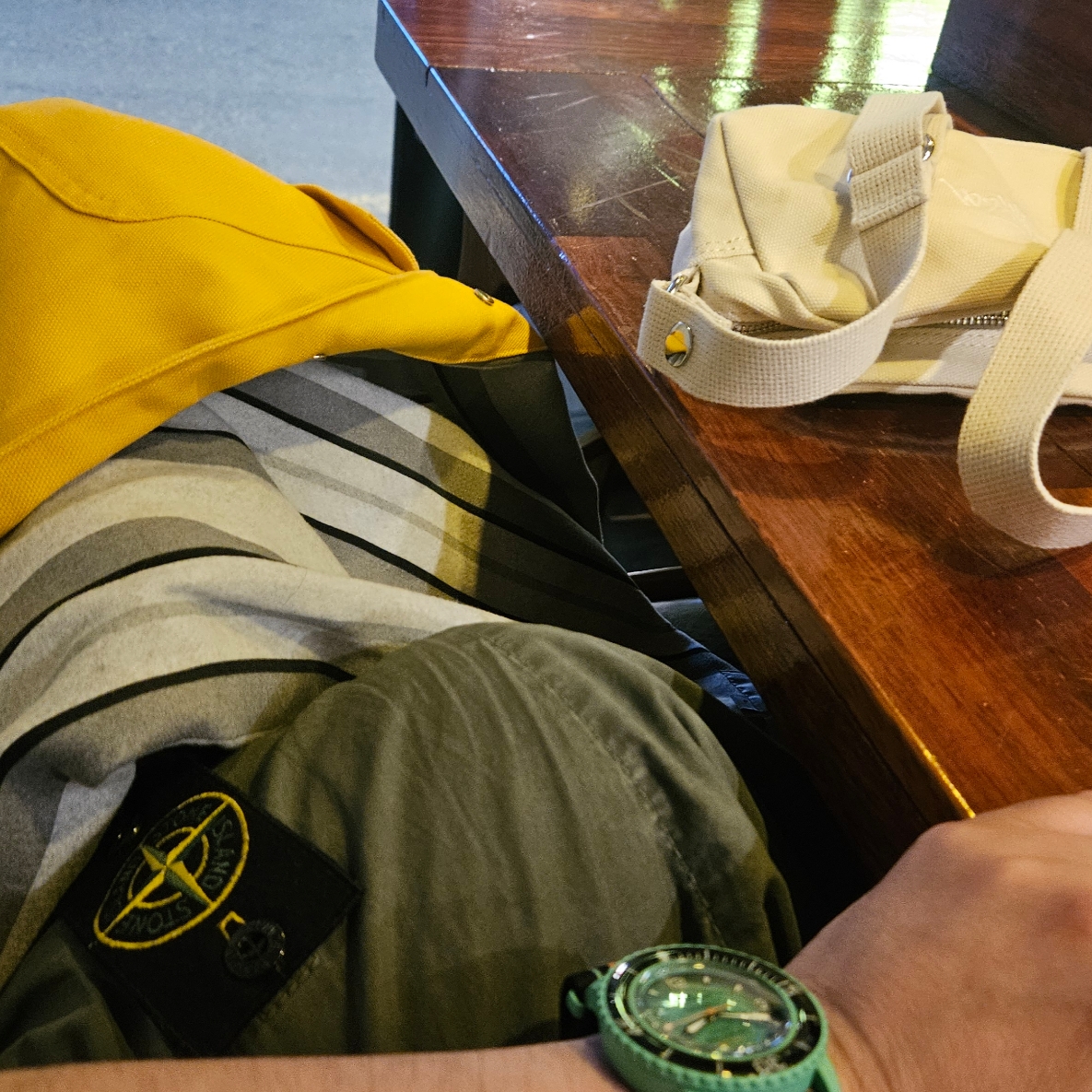 Carhartt WIP x IAB Studio OG Chore Coat Yellow, Swatch x Blancpain Bioceramic Indian Ocean 착용 스타일