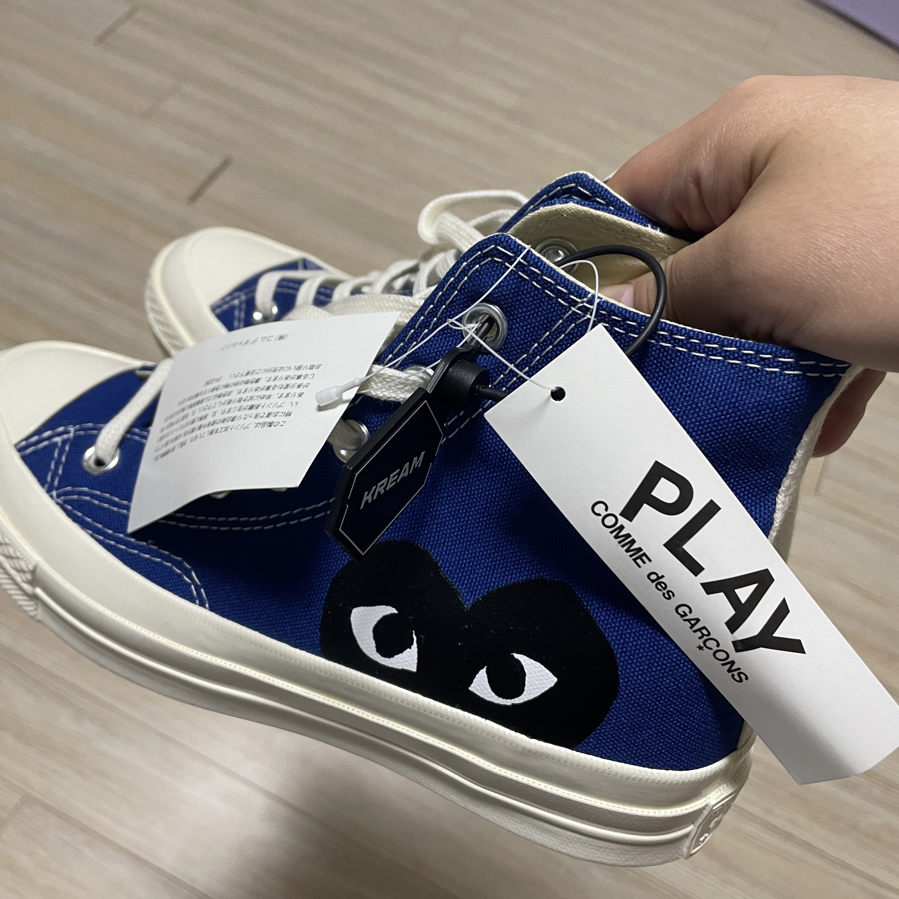 Converse x Play Comme des Garcons Chuck 70 Hi Blue Quartz 착용 스타일