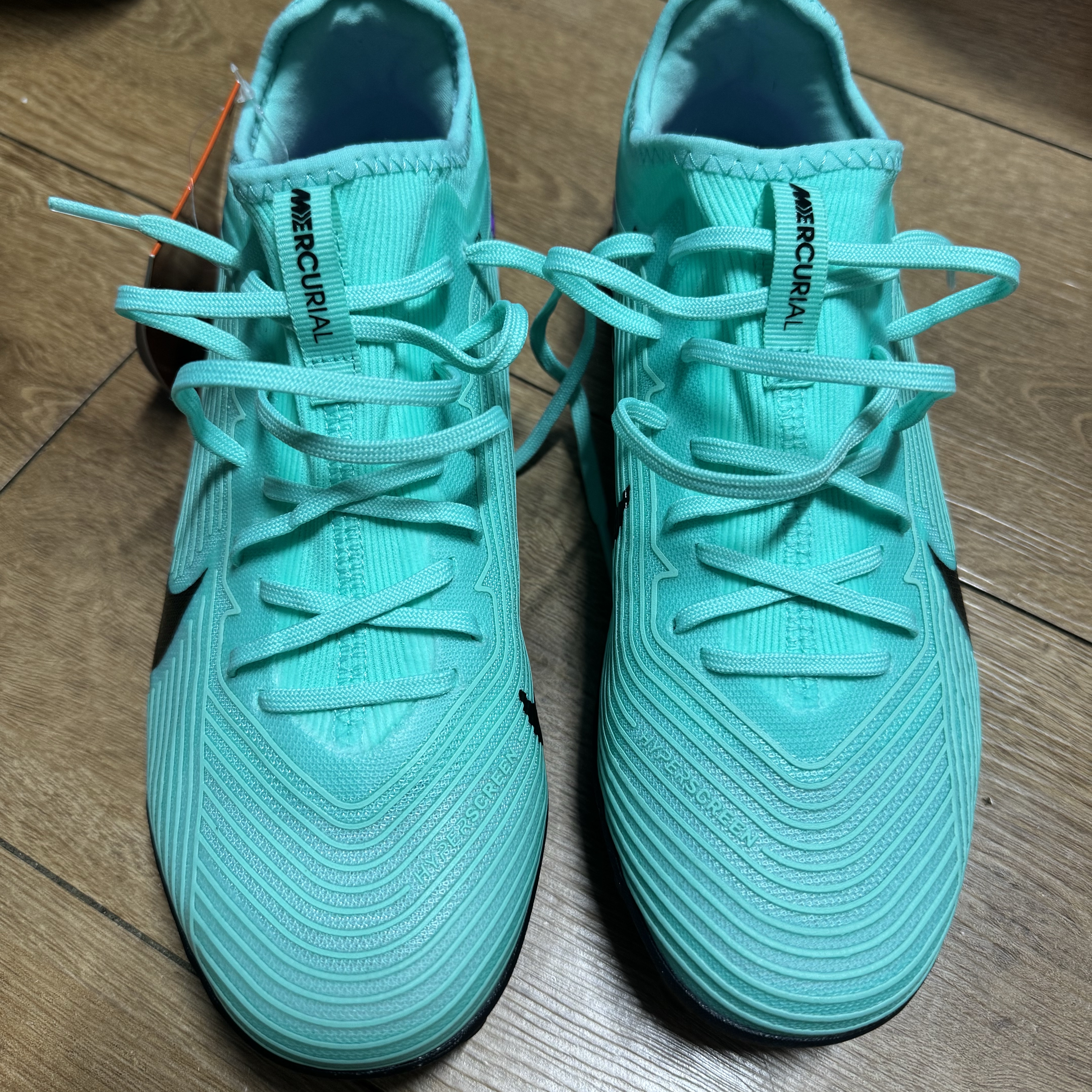 Nike Zoom Mercurial Vapor 15 Pro TF Hyper Turquoise Fuchsia Dream 착용 스타일 - 3
