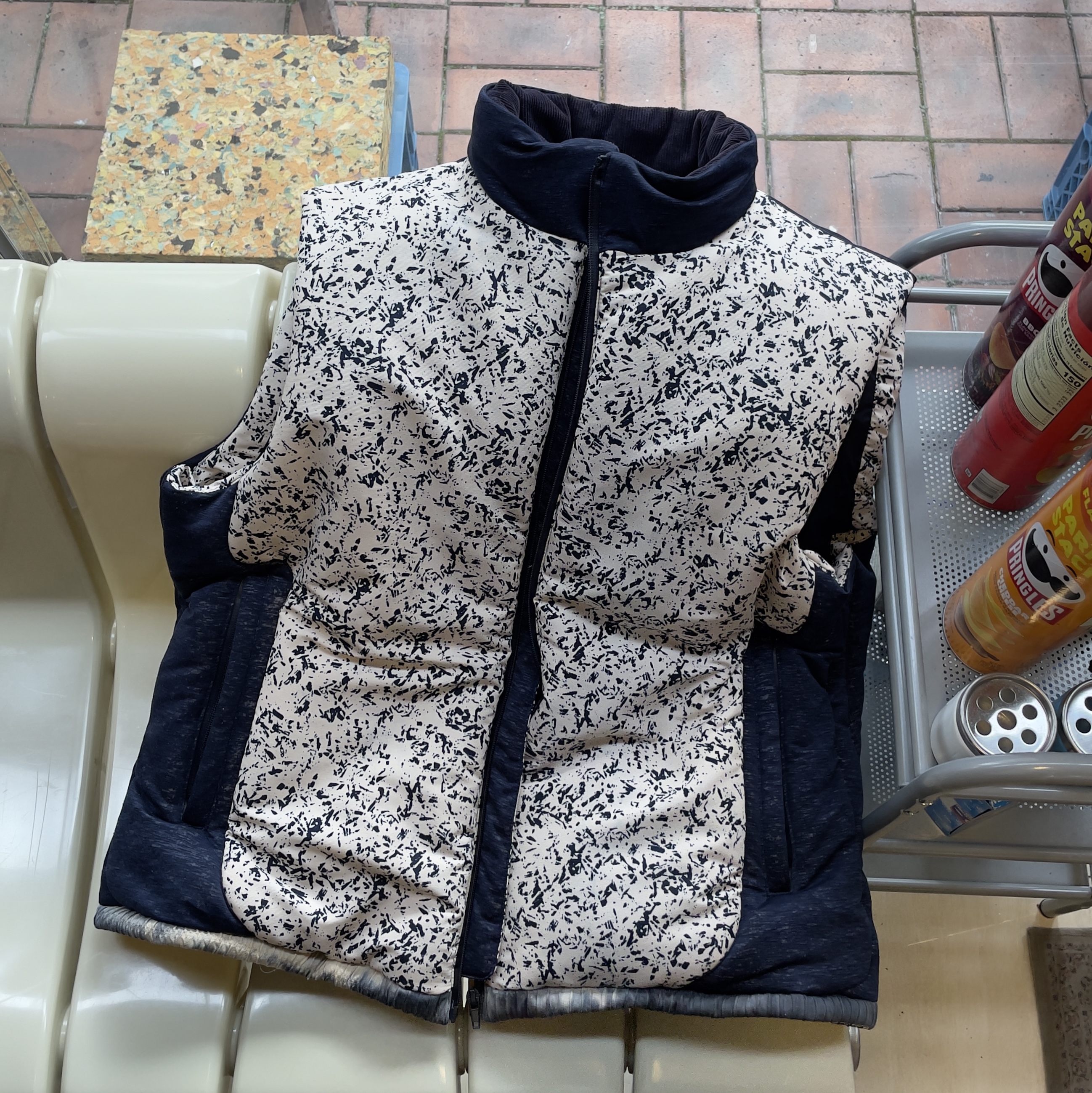Sansan Gear Wave Pants Black - 22FW, Asics Winjob CP215 Black 착용 스타일 - 3