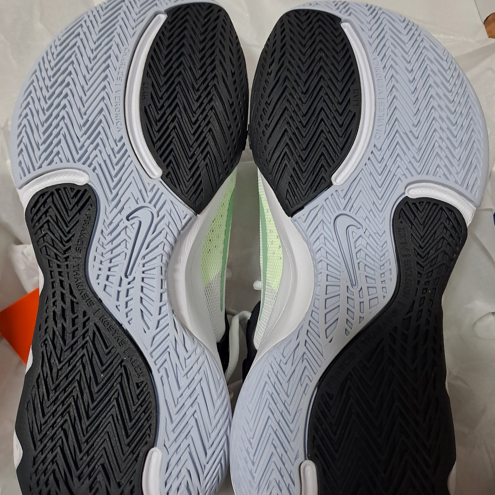 Nike Giannis Immortality 2 EP White Black 착용 스타일 - 2