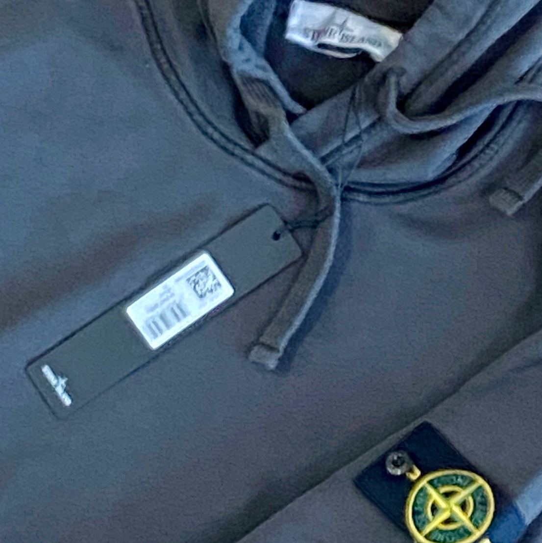 Stone Island 64151 Cotton Fleece Hooded Sweatshirt Dark Grey - 24SS, Stone Island 64151 Cotton Fleece Hooded Sweatshirt Dark Grey - 22SS 착용 스타일 - 2