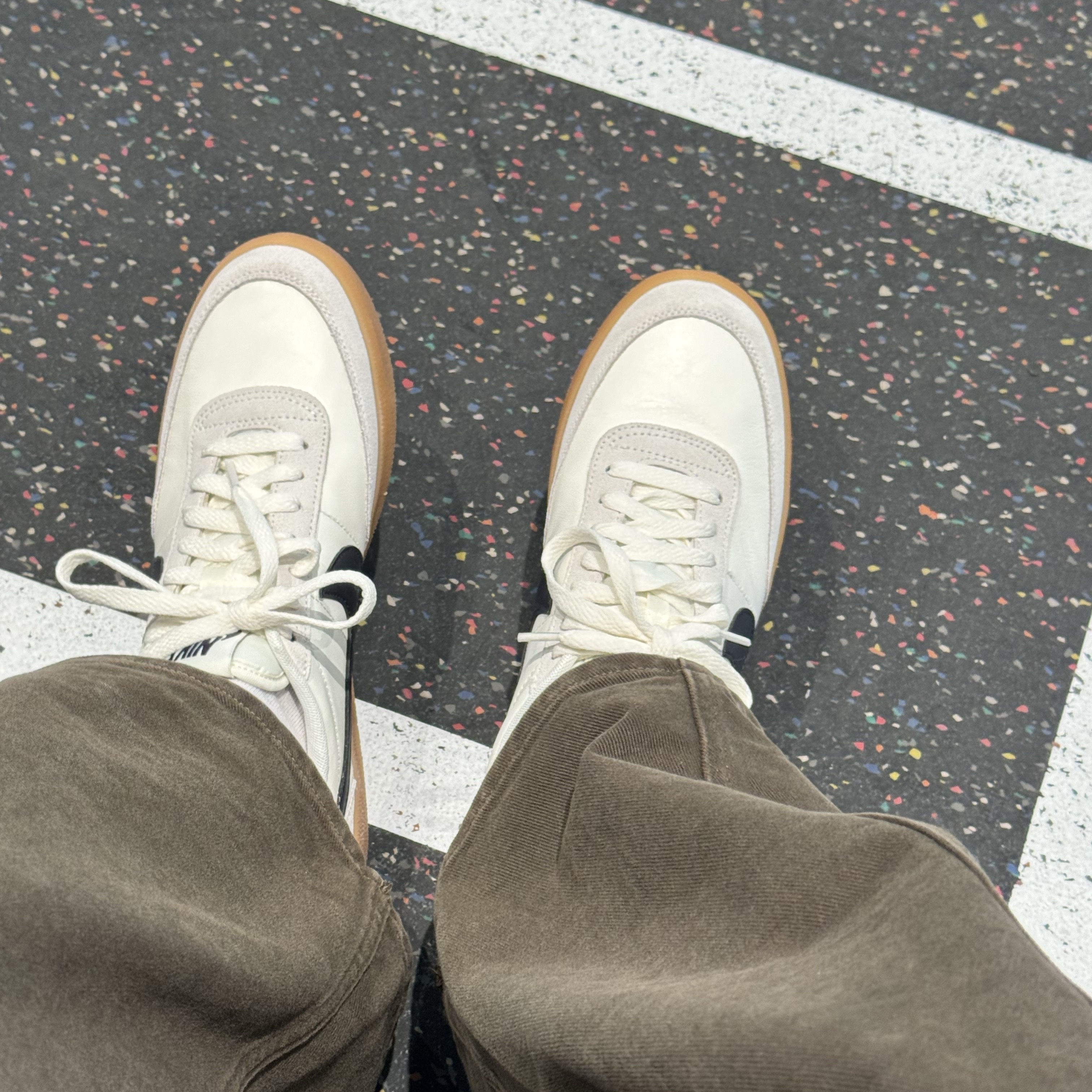 Nike x J.Crew Killshot 2 Sail Midnight Navy, Guidi 992X Horse Full Grain Leather Derby Dark Brown 착용 스타일 - 1