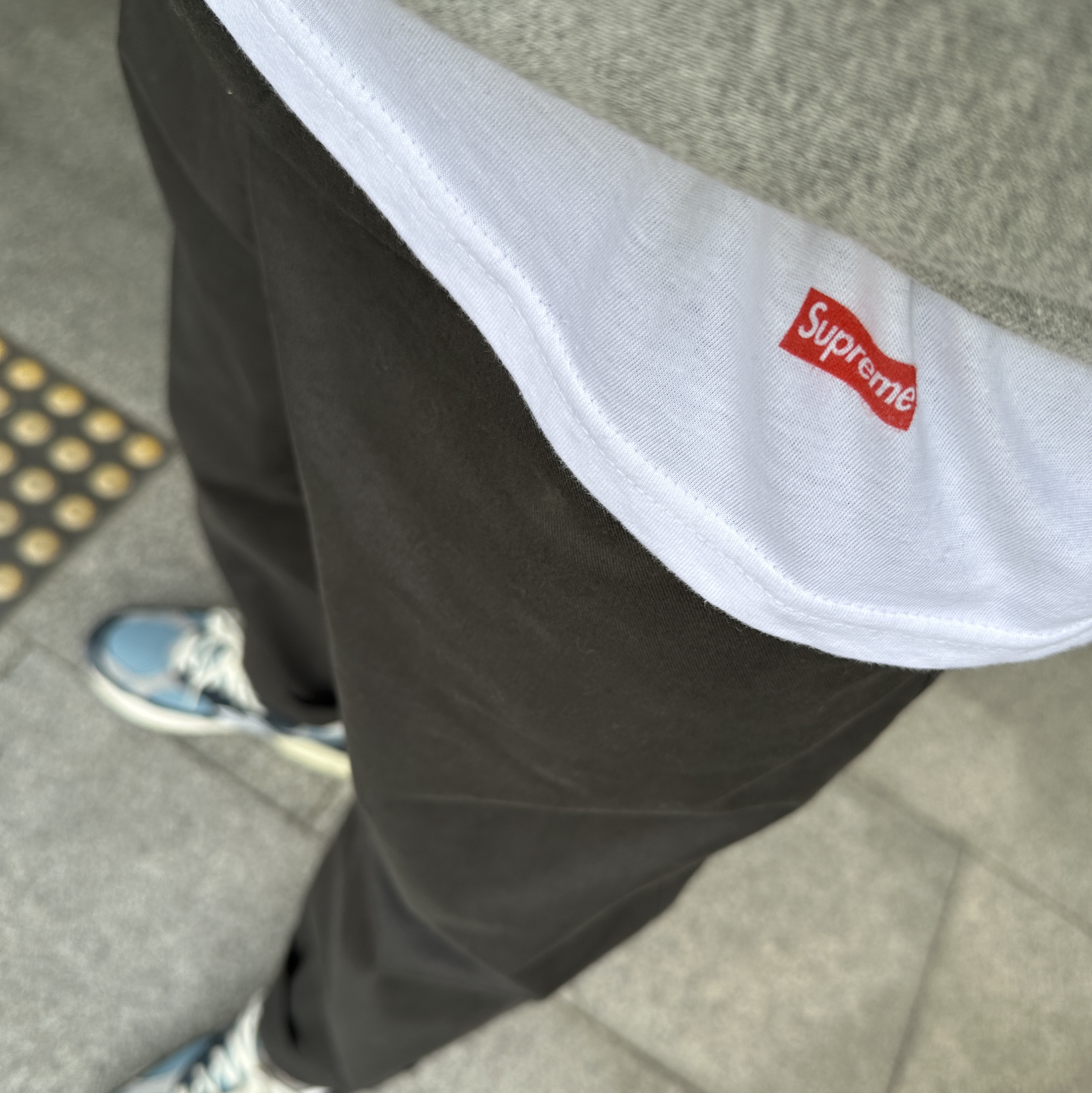 Supreme Hanes Tagless T-Shirt White (3 Pack) 착용 스타일