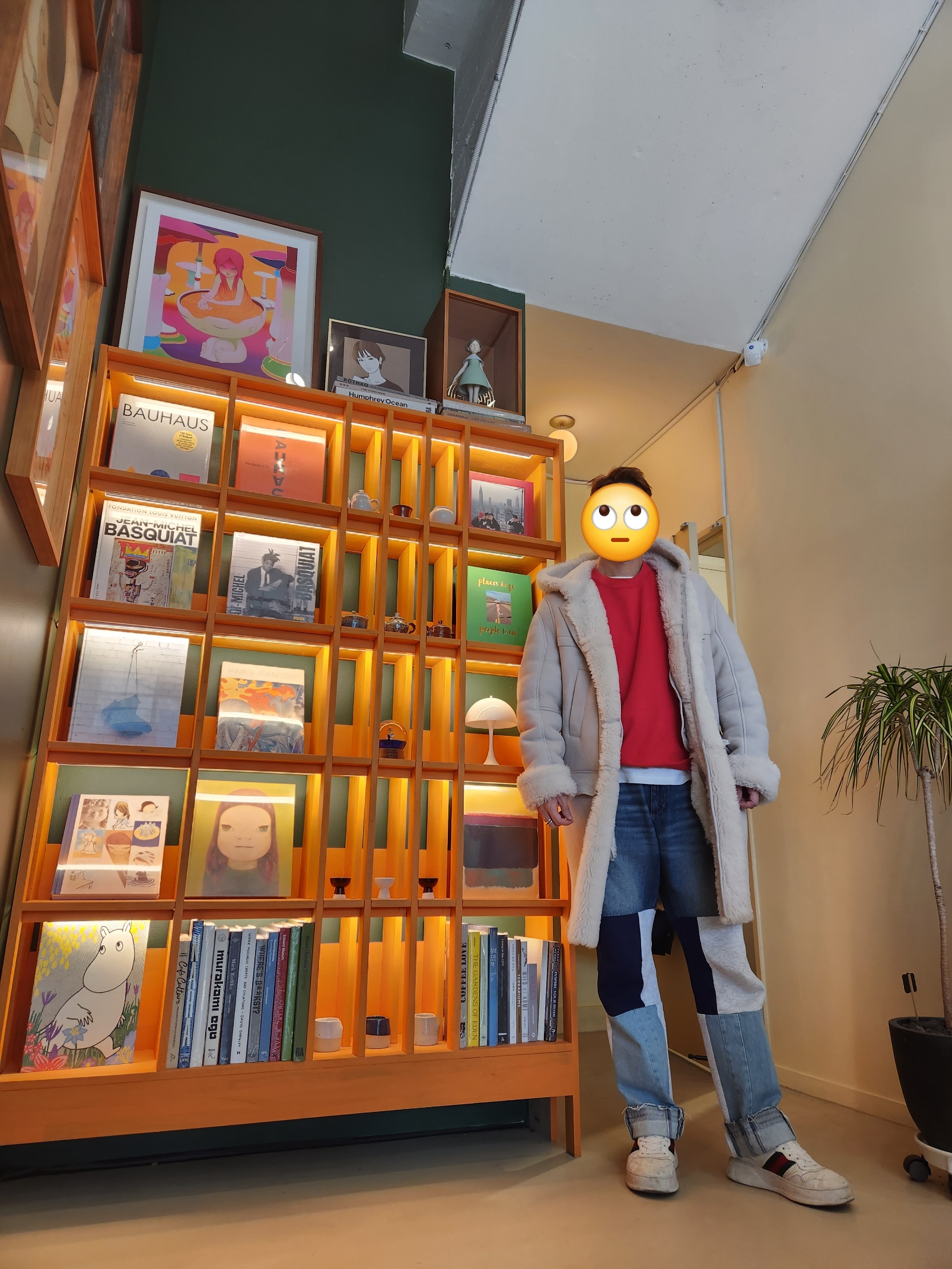 Stone Island 62420 Brushed Cotton Fleece Garment Dyed Crewneck Sweatshirt Lobster Red - 23FW, Maison Mihara Yasuhiro Peterson OG Sole Canvas Low-top Sneakers Natural 착용 스타일 - 5