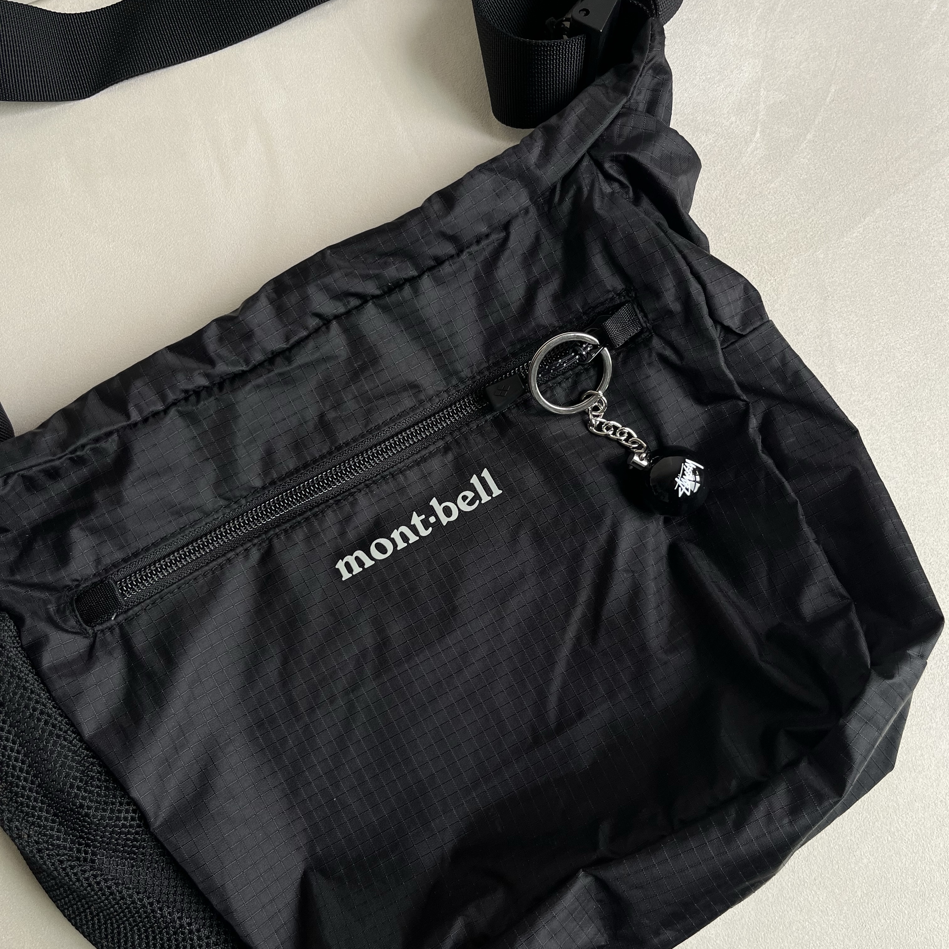 Montbell Pocketable Light Shoulder Bag Small Black, Stussy 8 Ball Keychain Black 착용 스타일